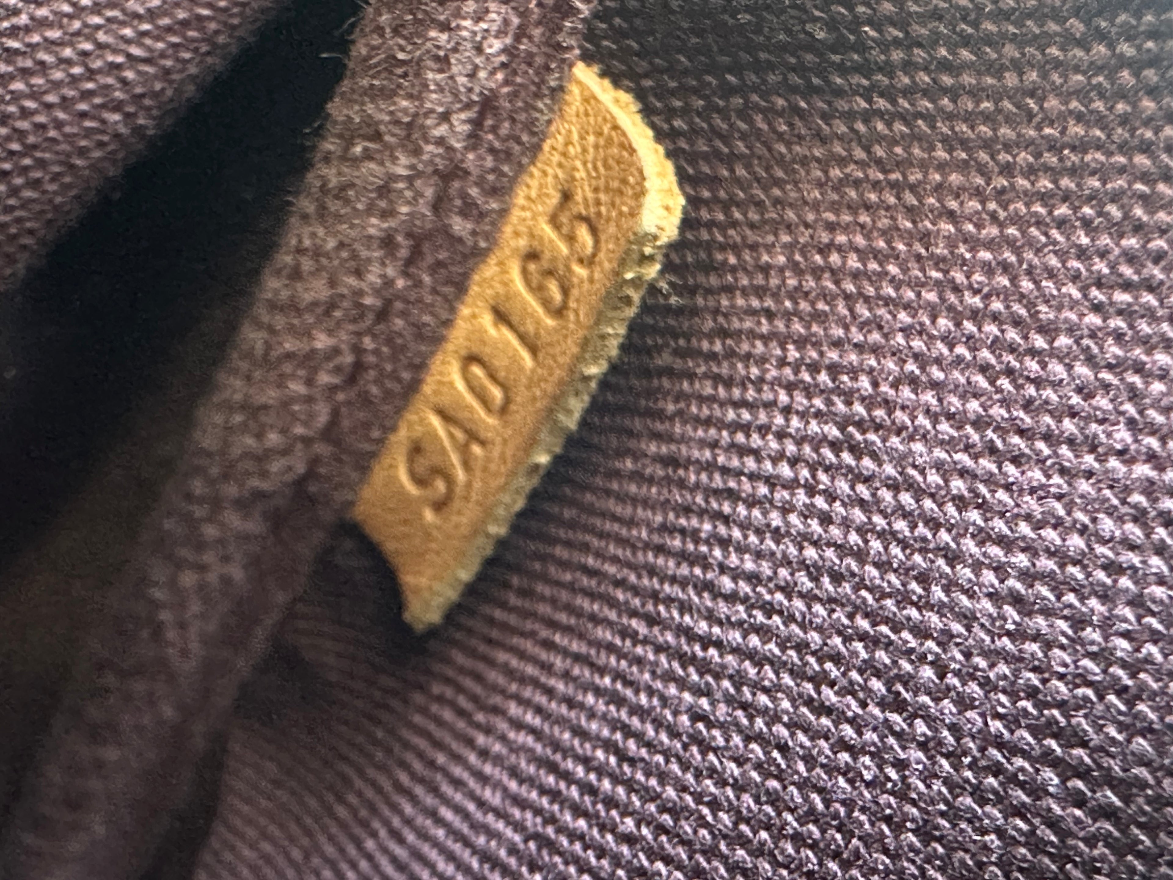 Louis Vuitton Favorite MM