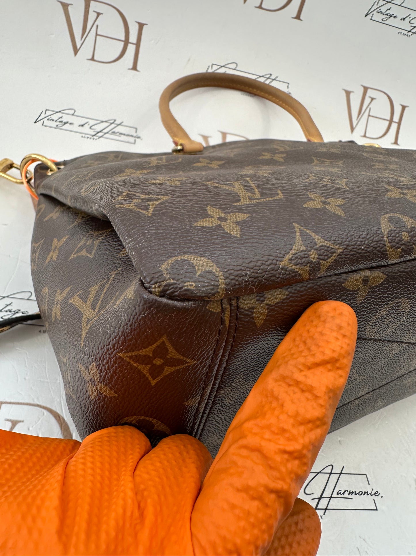 382822 - Louis Vuitton Pallas