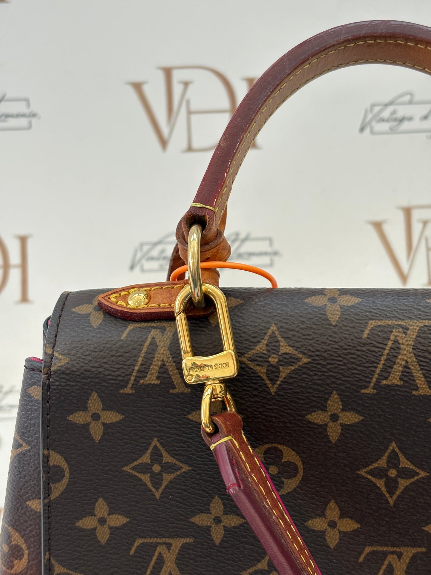 384167 - LV Cluny
