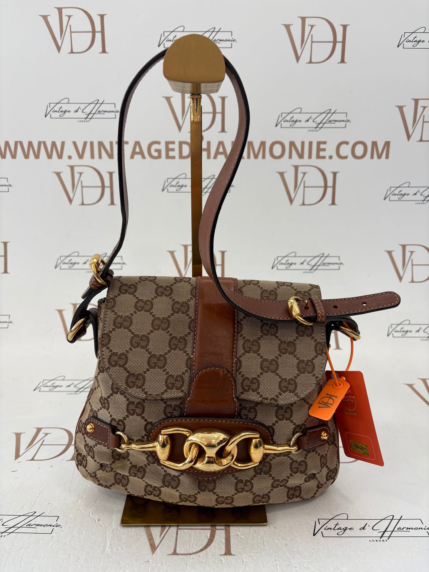 384285 - Gucci Shoulder Bag