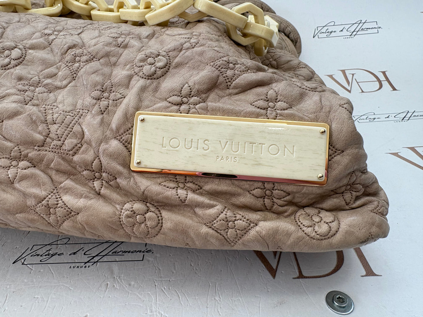 384015 - Louis Vuitton Olympe