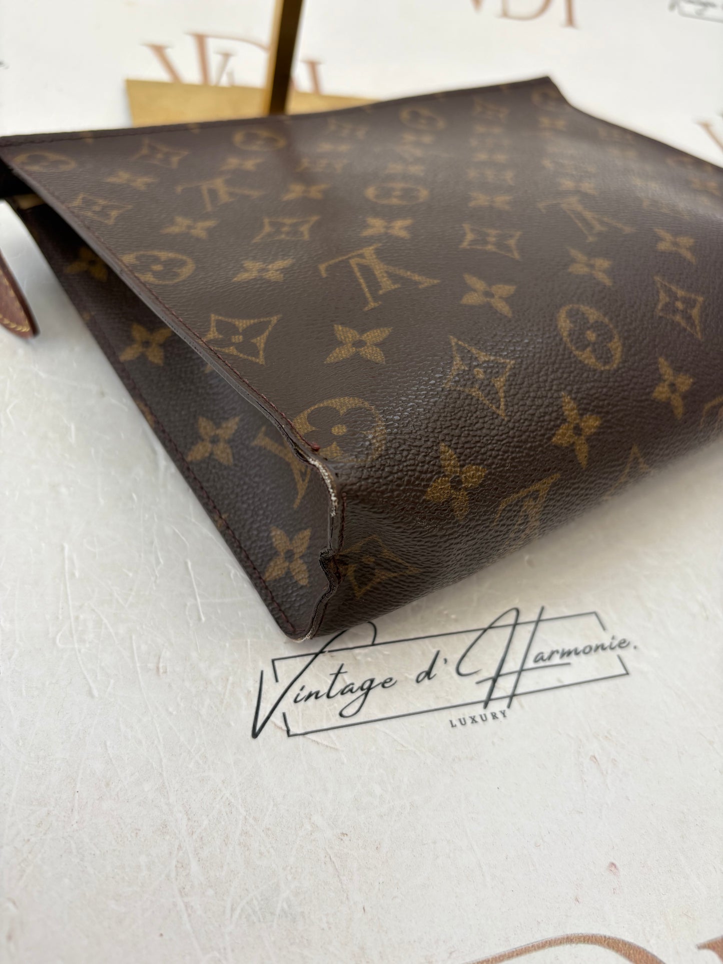017704 - Louis Vuitton Pochette Toilette 26