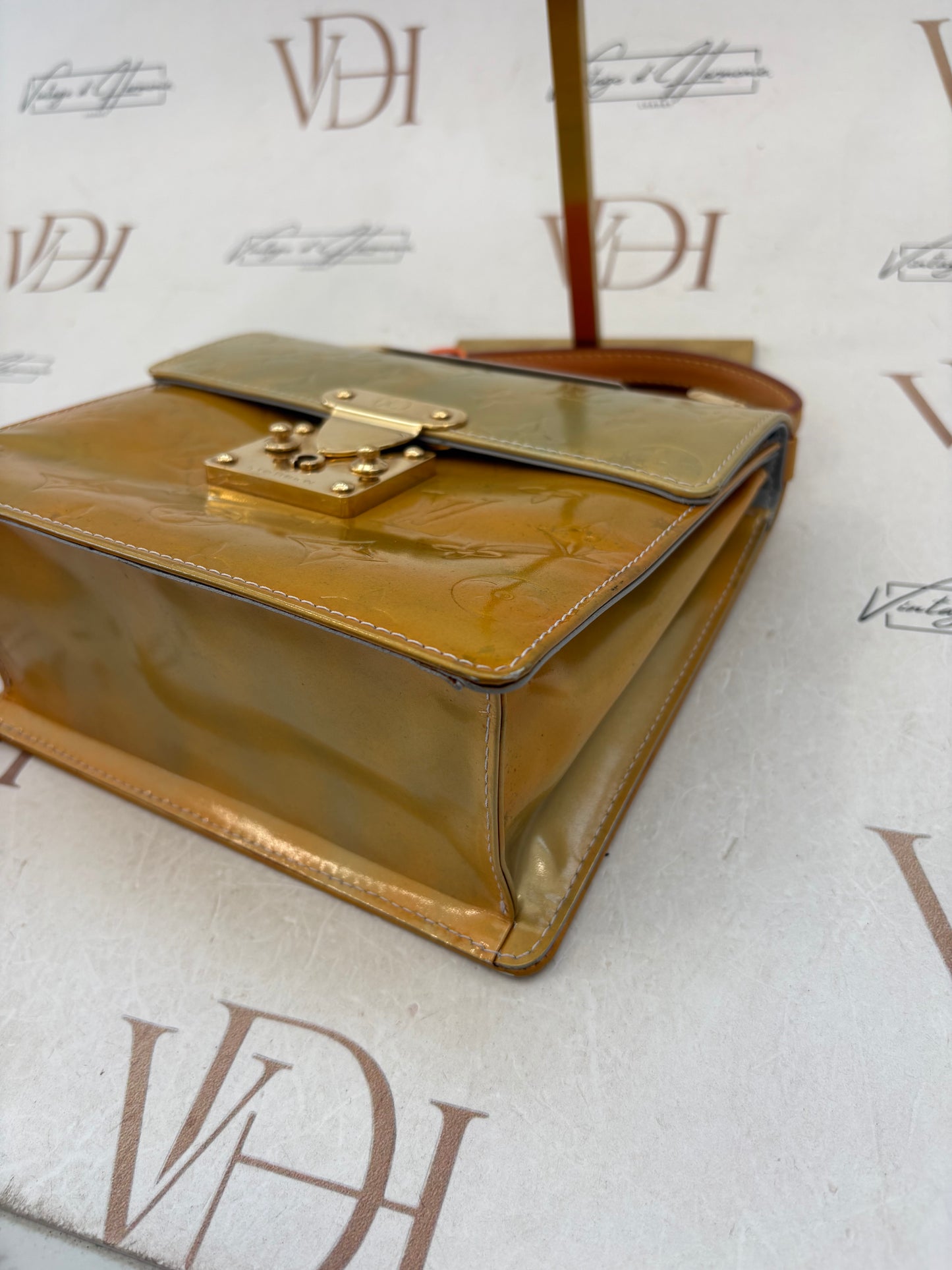 018789 - Louis Vuitton Spring Vernis