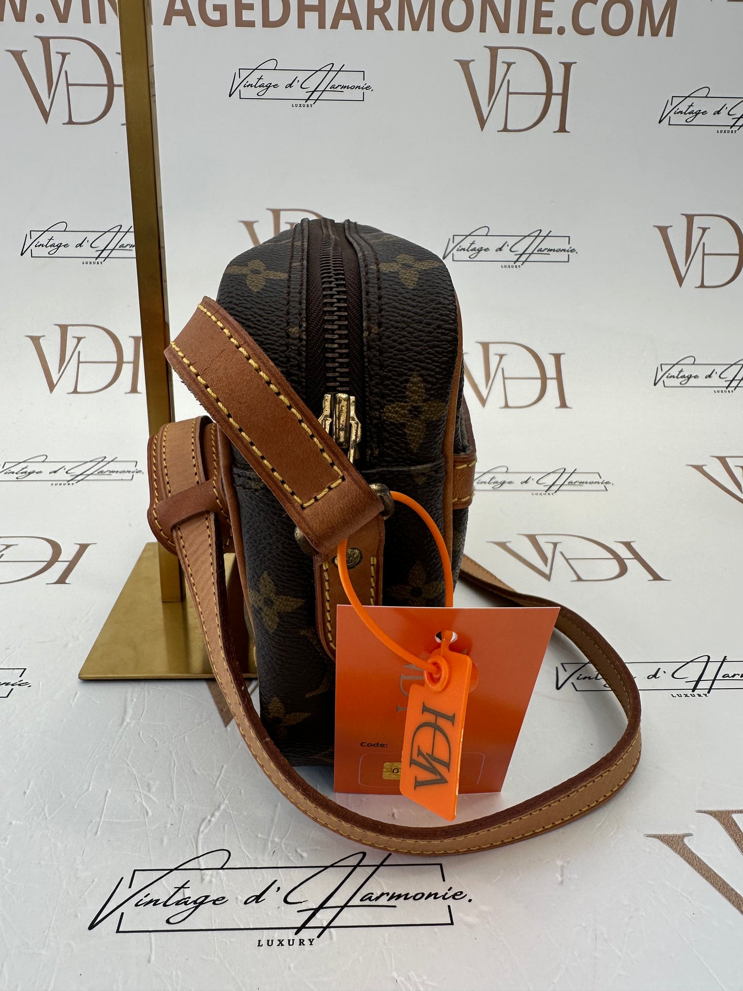 017811 - Louis Vuitton Trocadero 24