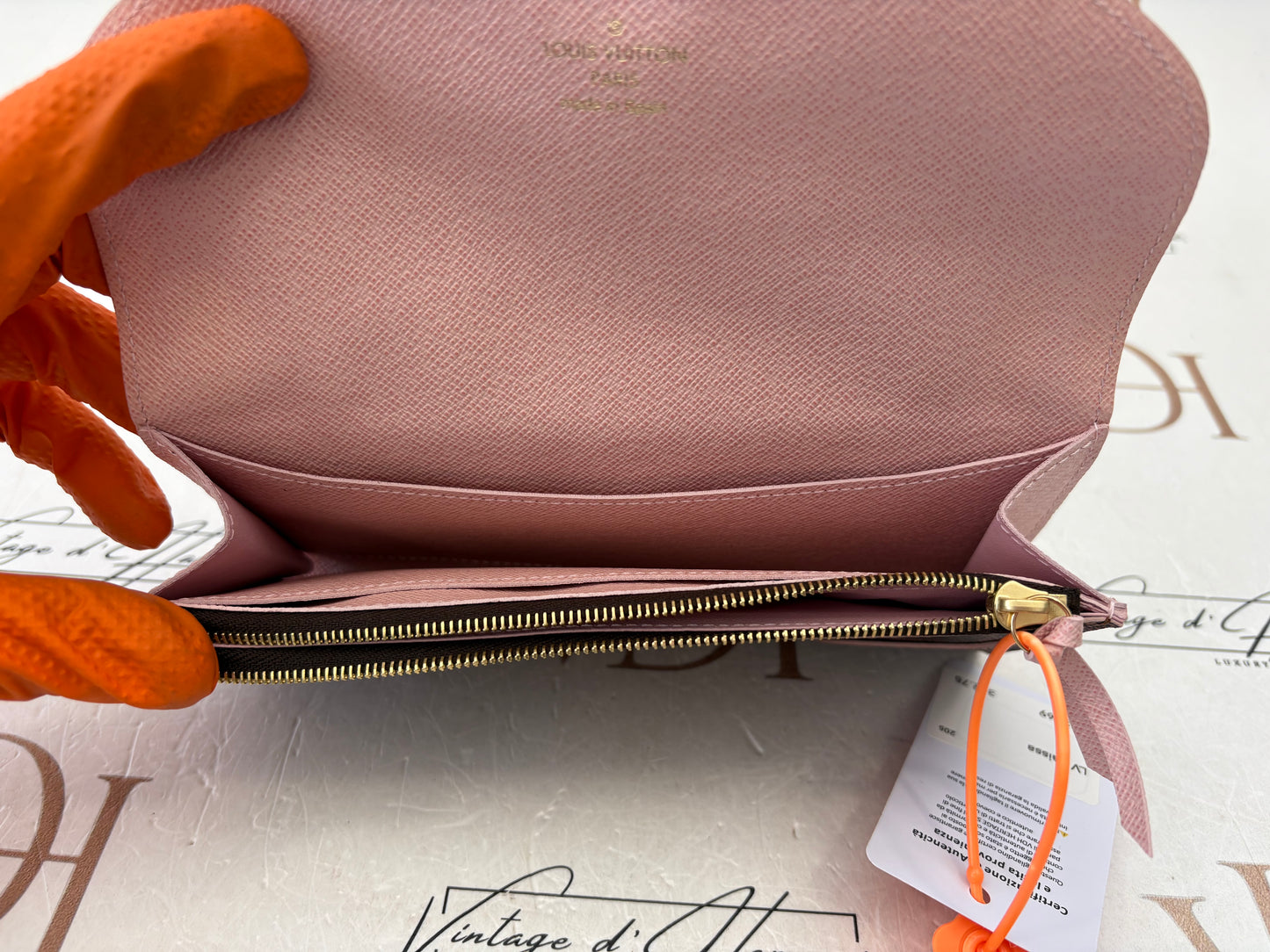 383269 - Louis Vuitton Caissa Wallet