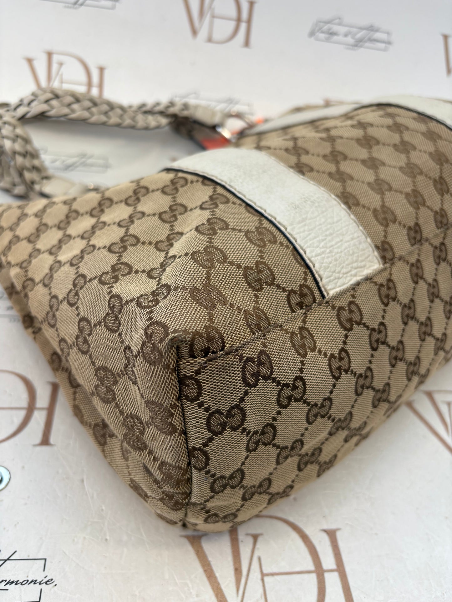 200945 - Gucci Pelham