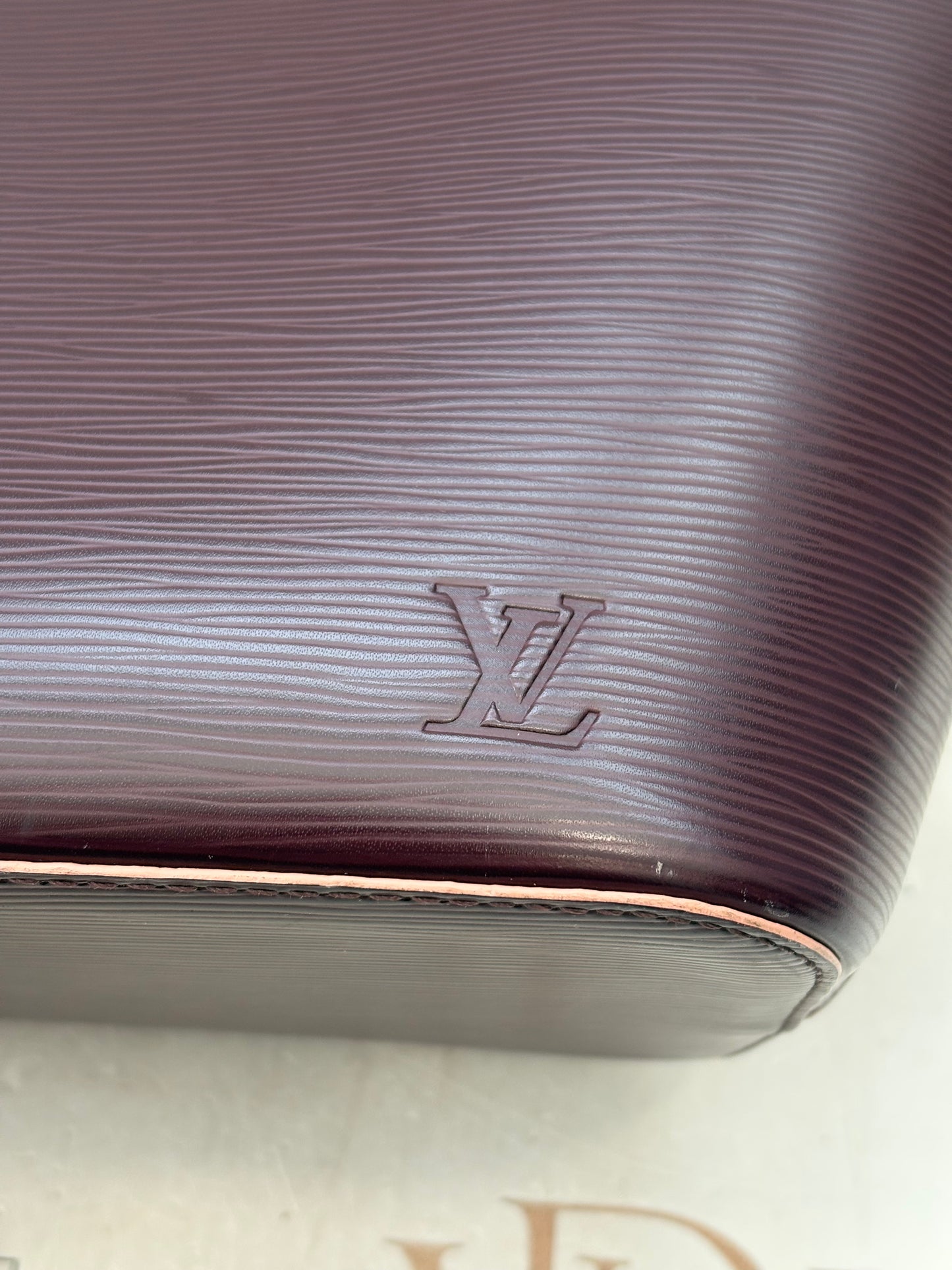 018040 - Louis Vuitton Epi Neverfull MM