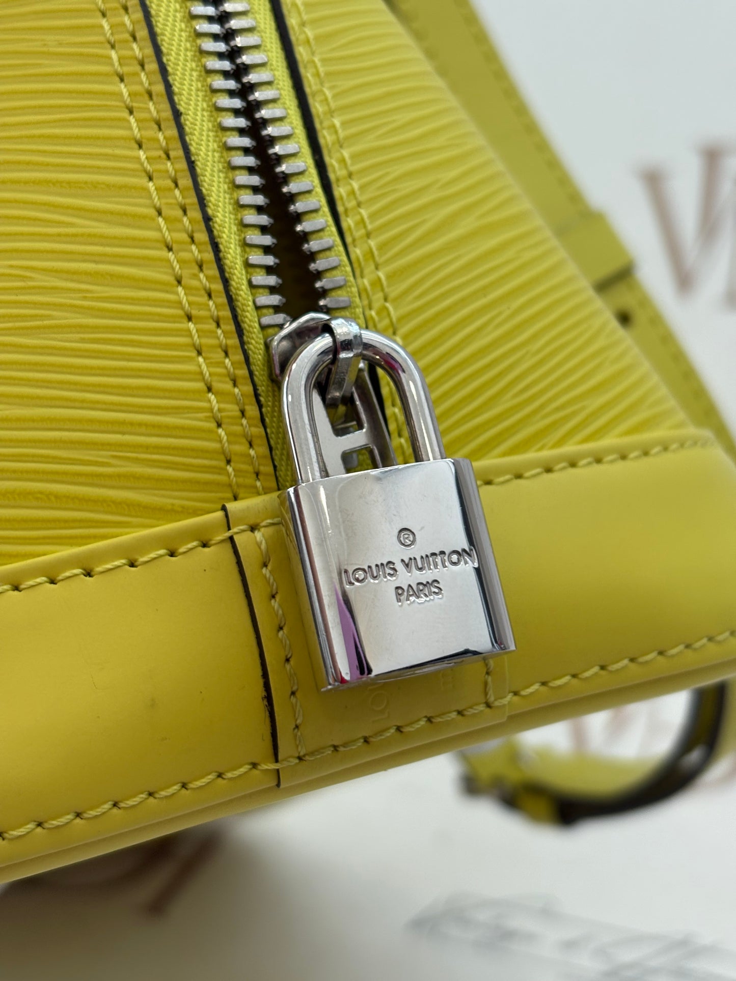 201432 - Louis Vuitton Alma Epi Yellow