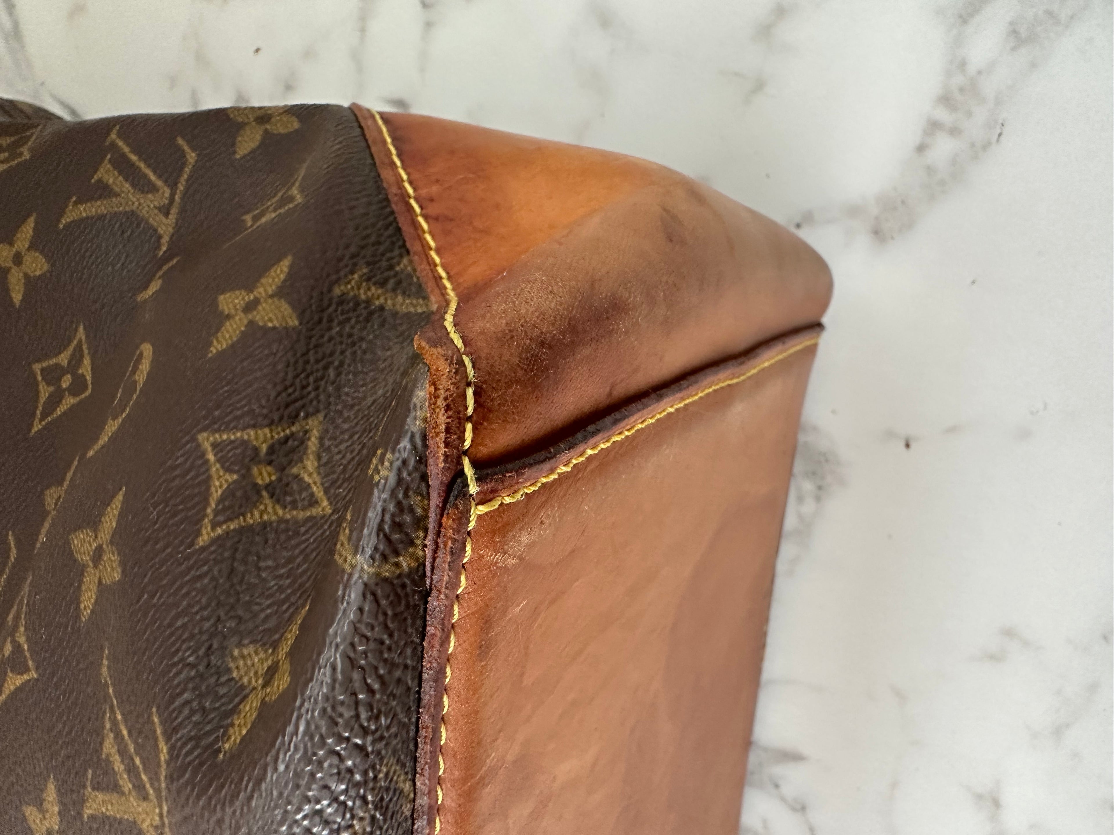 Louis Vuitton Cabas Mezzo