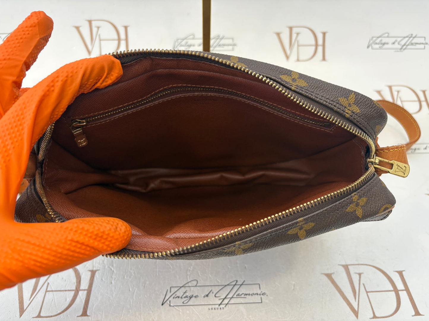 018951 - Louis Vuitton Jeune Fille GM