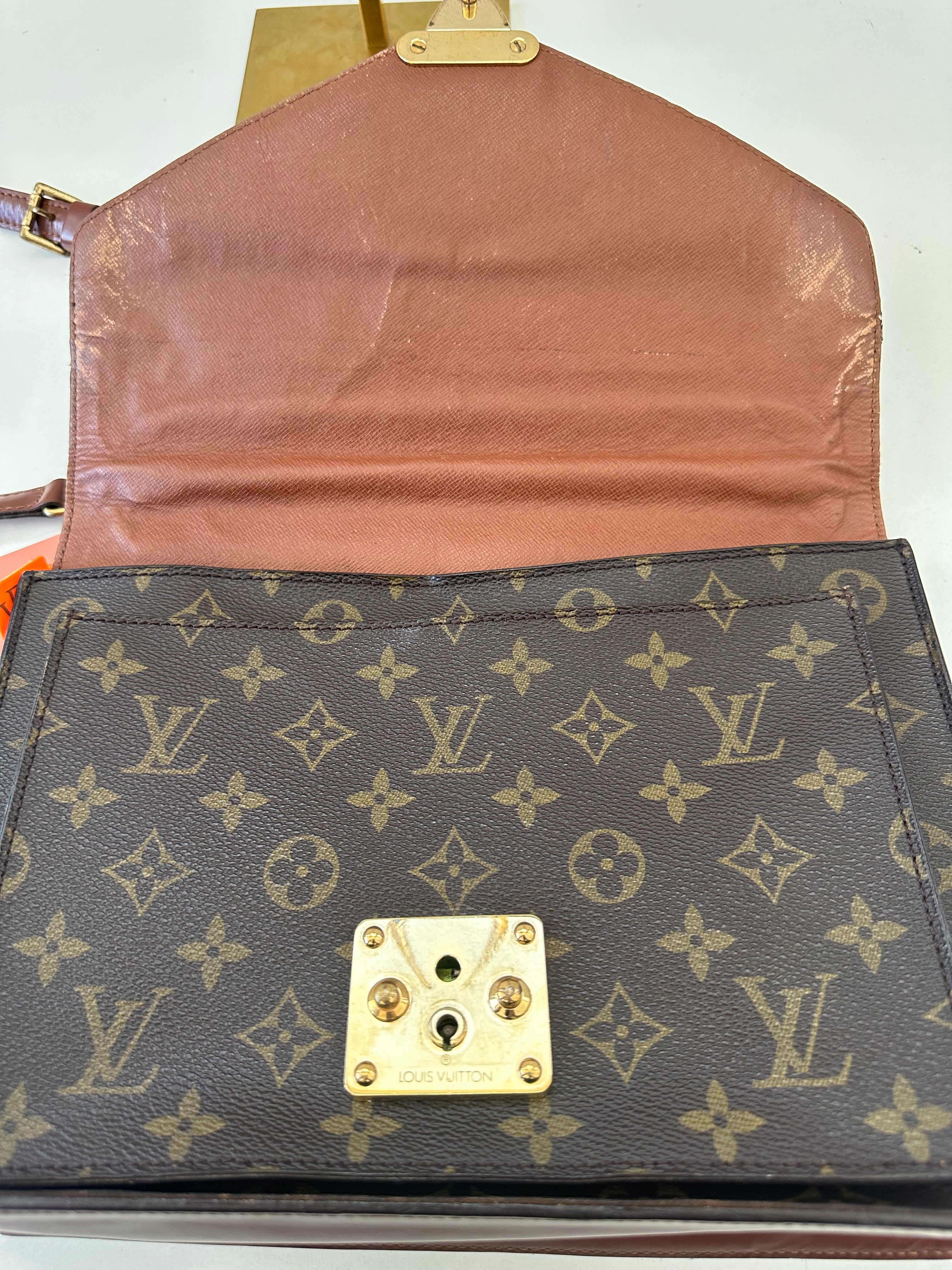 Louis Vuitton Monceau 28