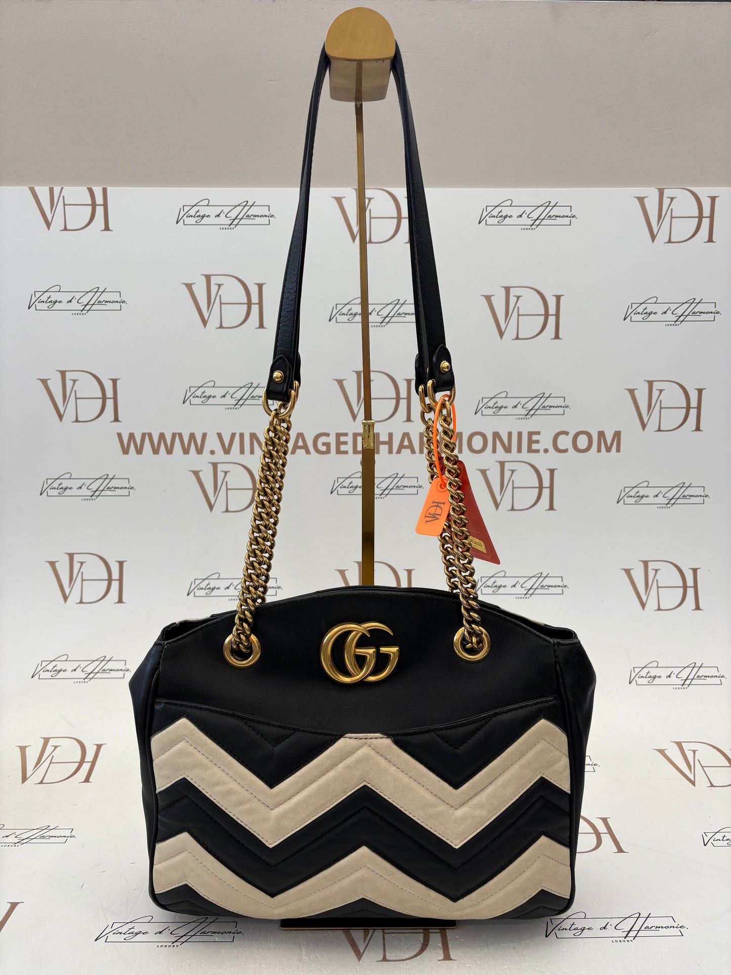 383693 - Gucci GG Marmont