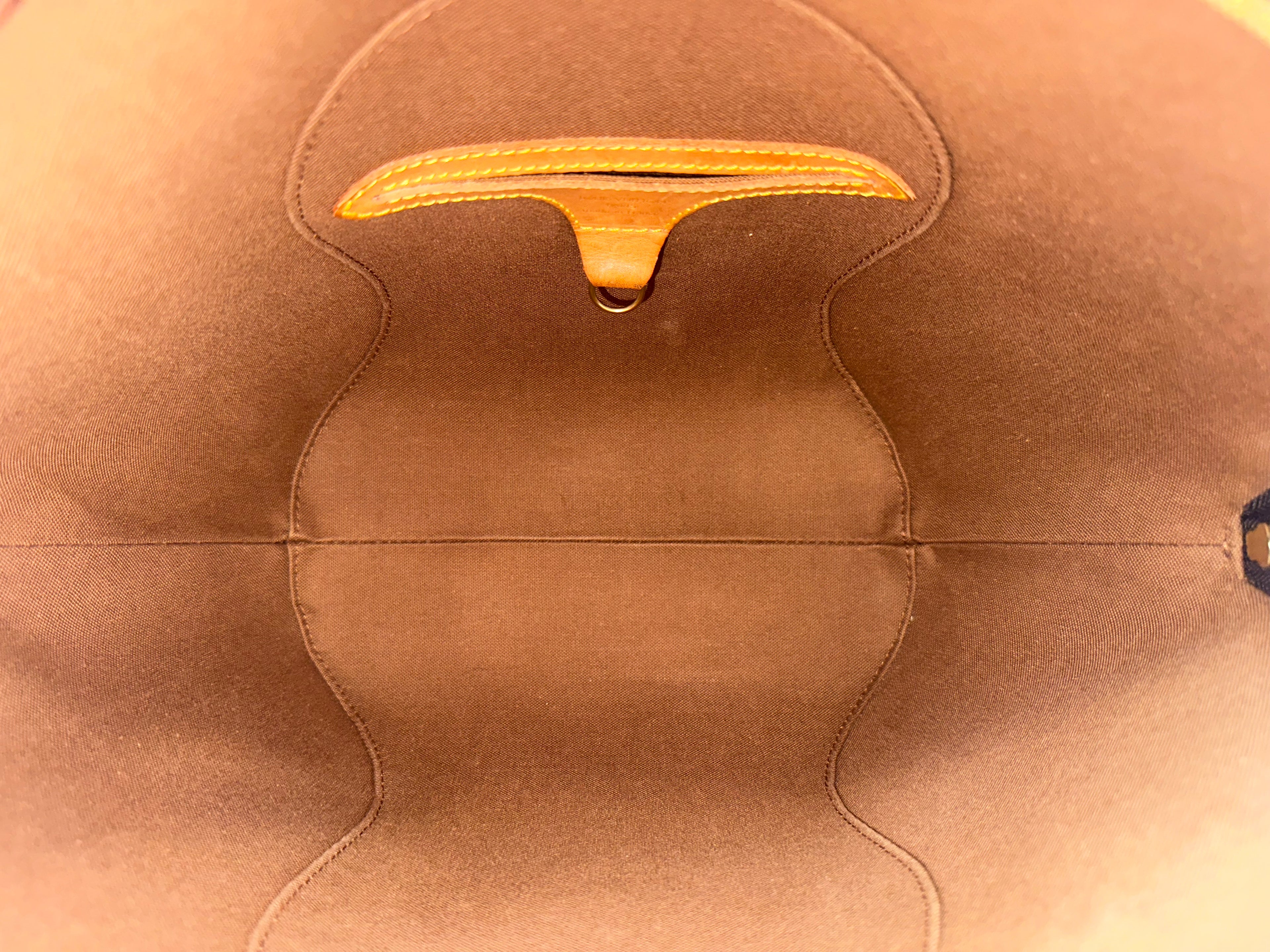 Louis Vuitton Ellipse MM