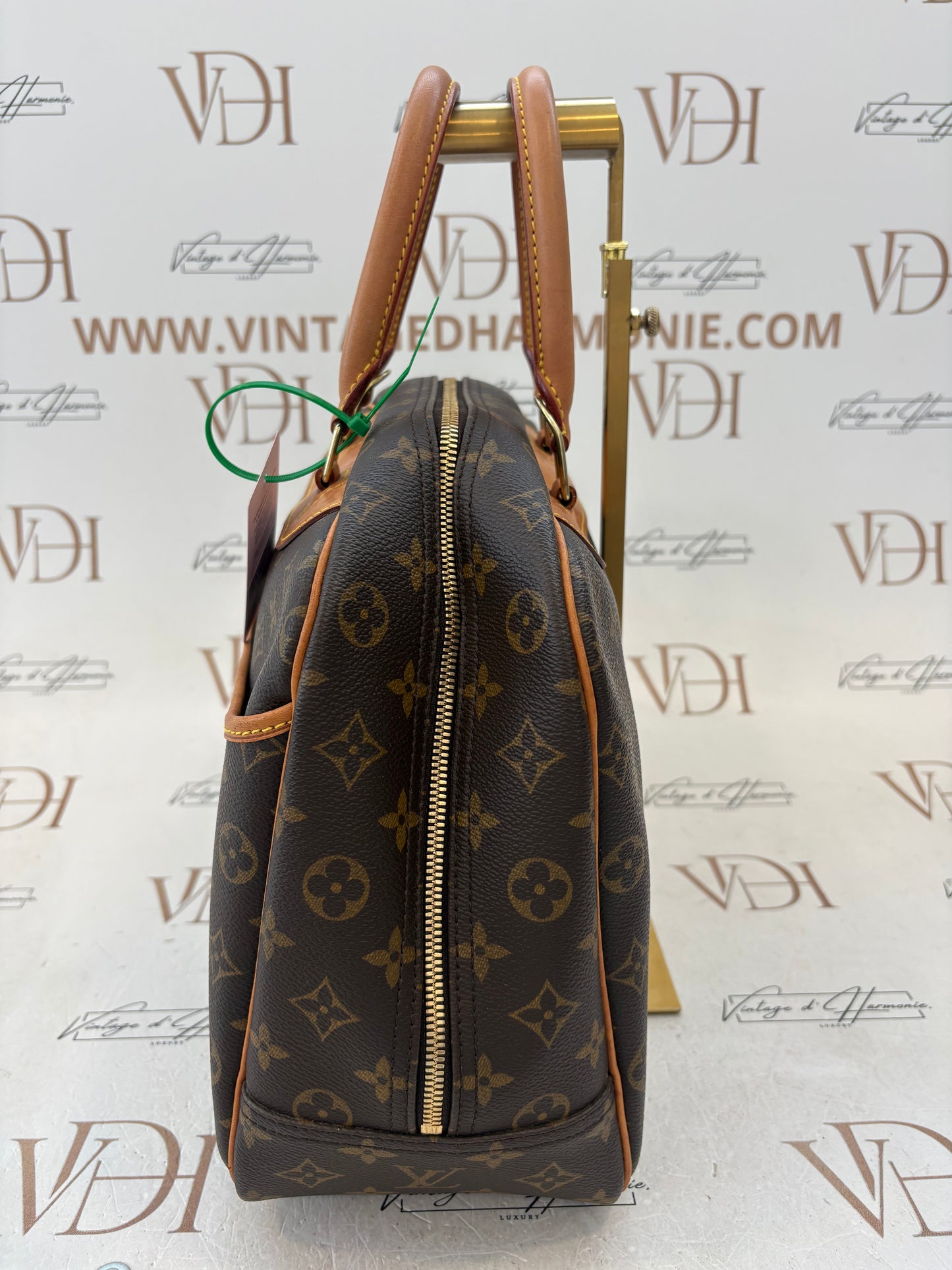 017132 - Louis Vuitton Deauville