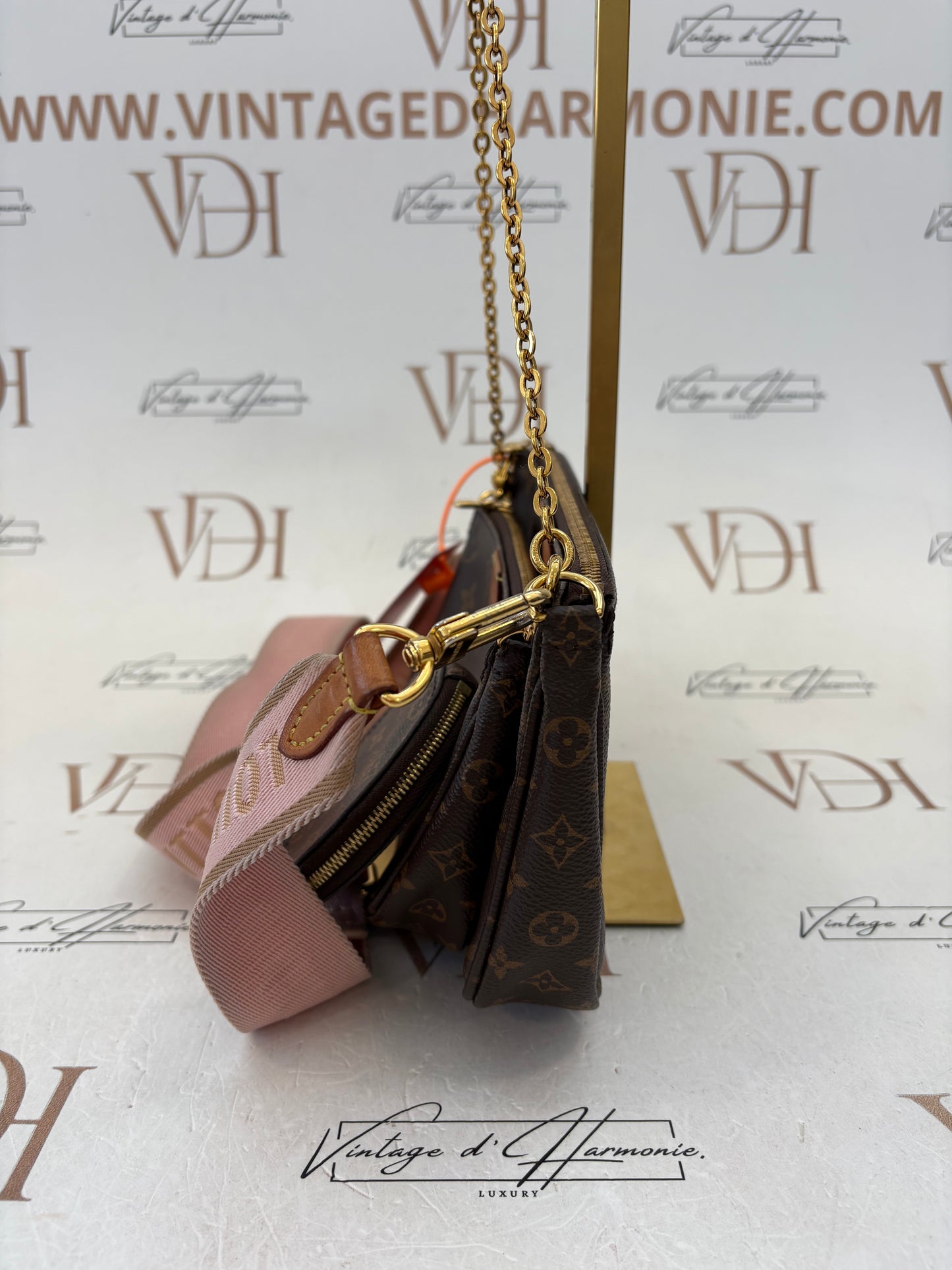 383754 - Louis Vuitton Multipochette