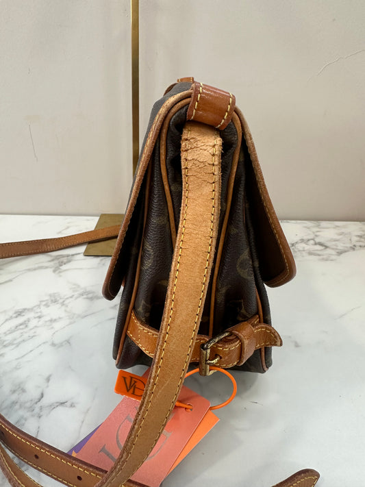 Louis Vuitton Saumur 30