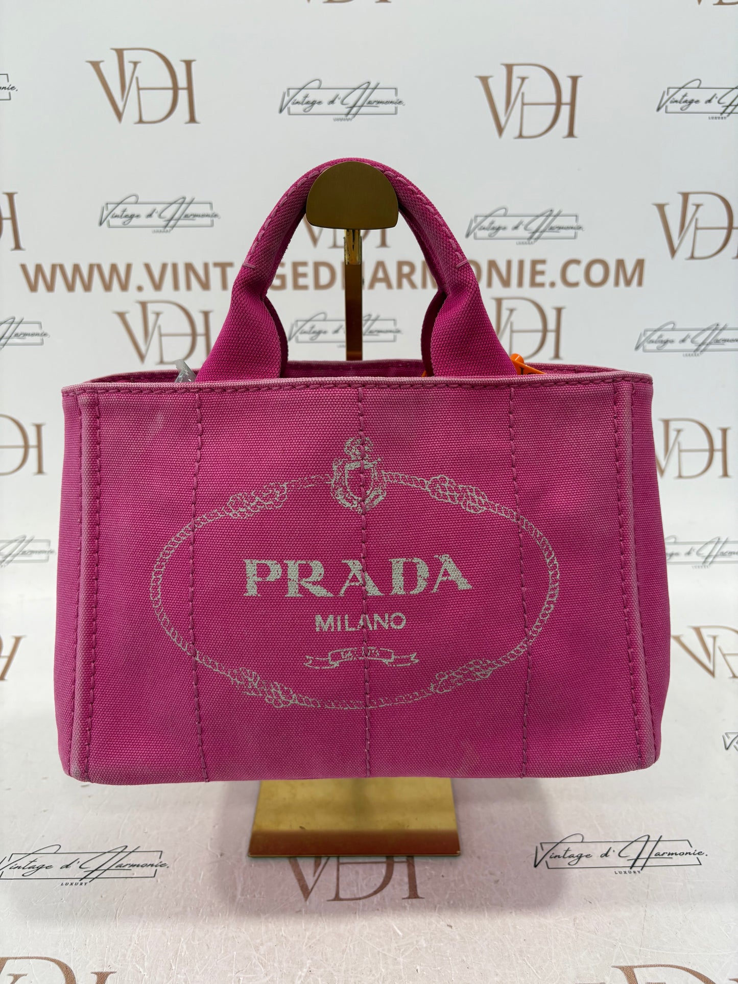 018335 - Prada Canapa