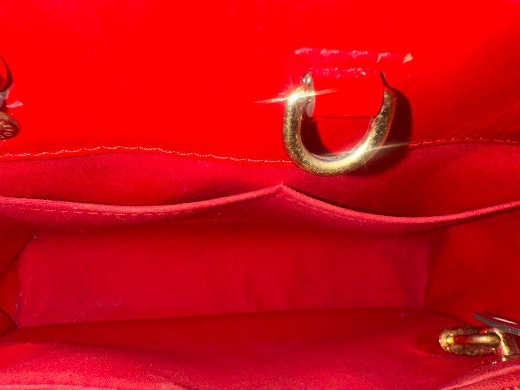 Louis Vuitton Montaigne Vernis Red