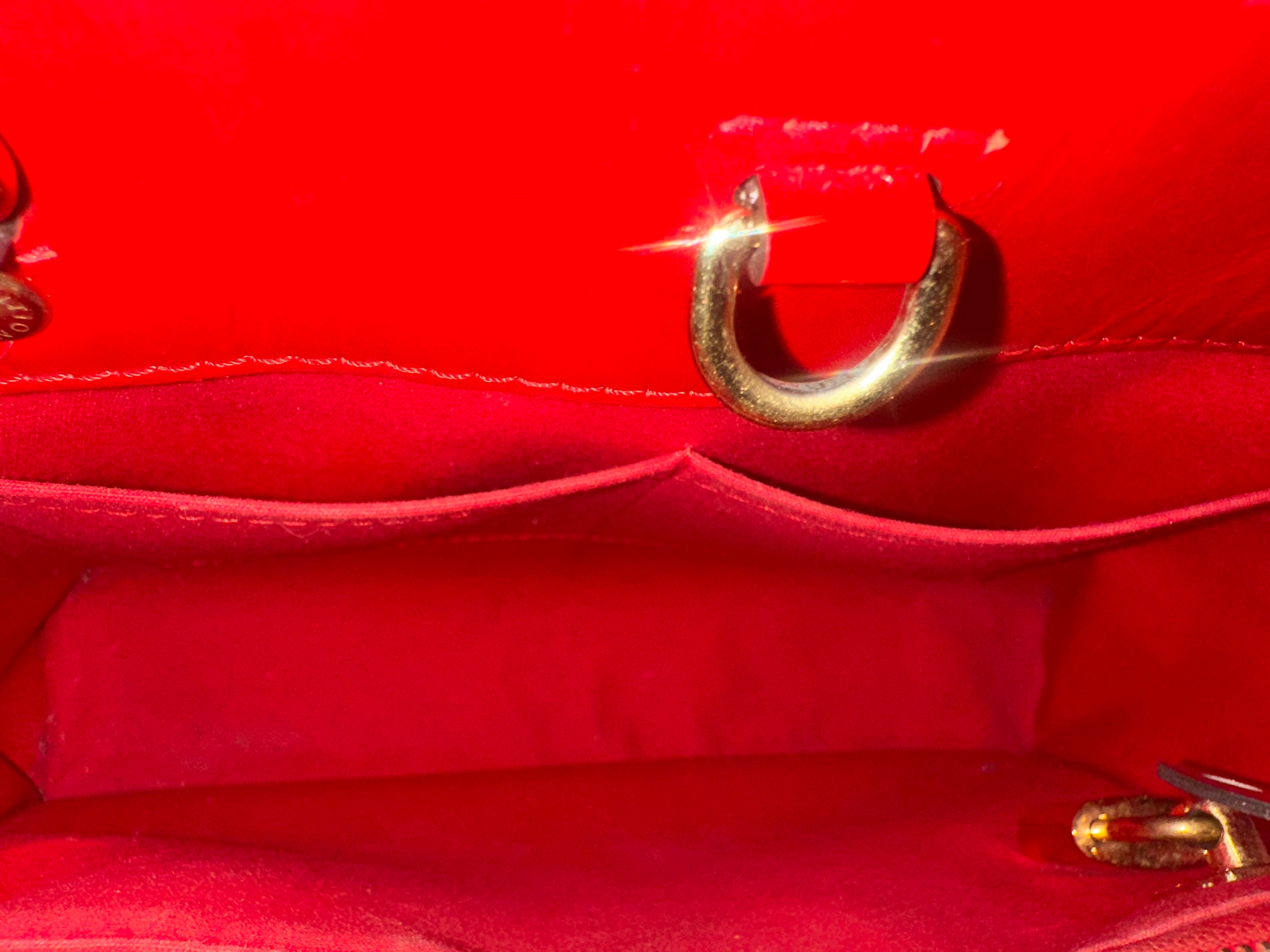 Louis Vuitton Montaigne Vernis Red