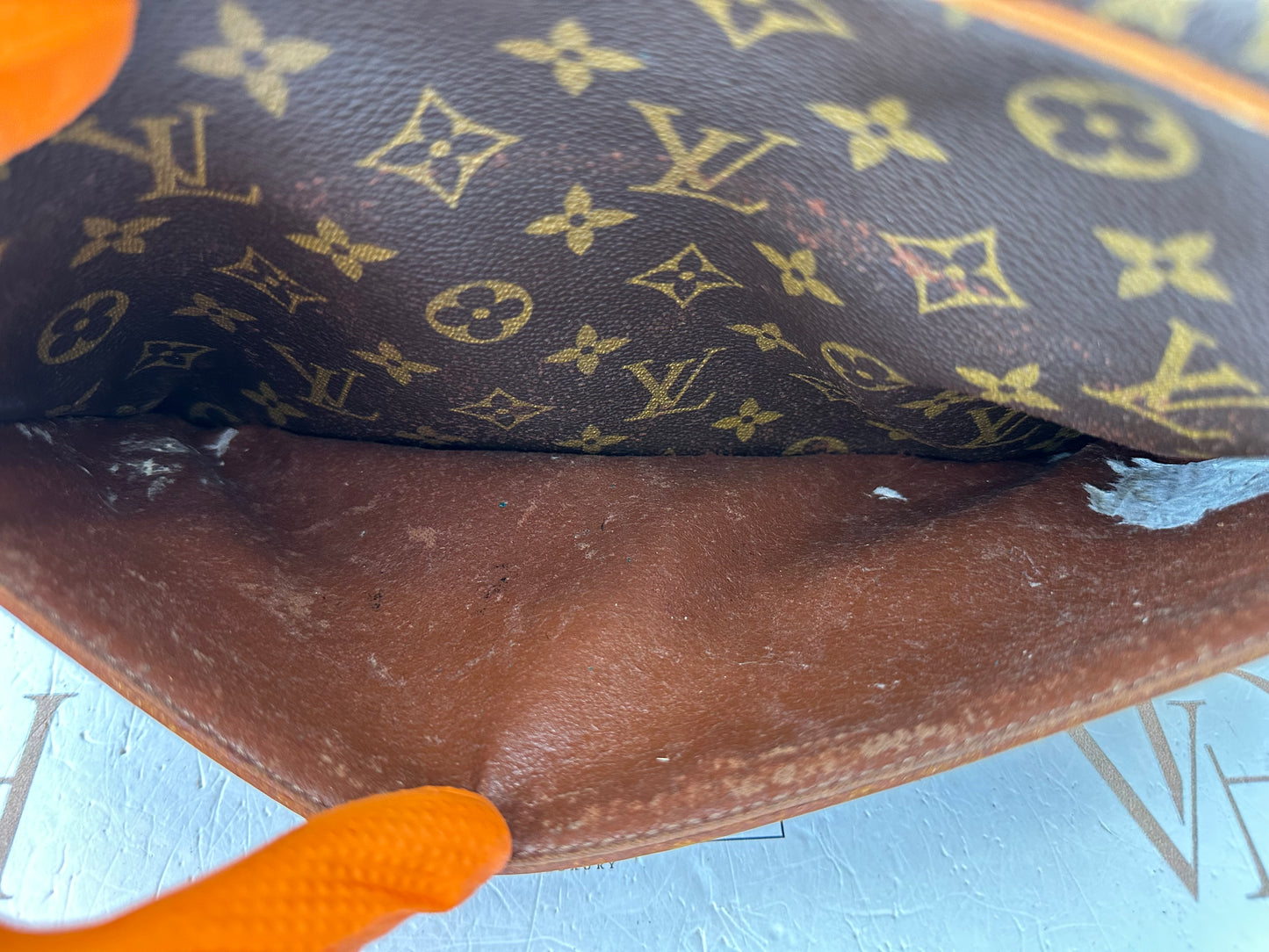 018124 -Louis Vuitton Trocadero 30