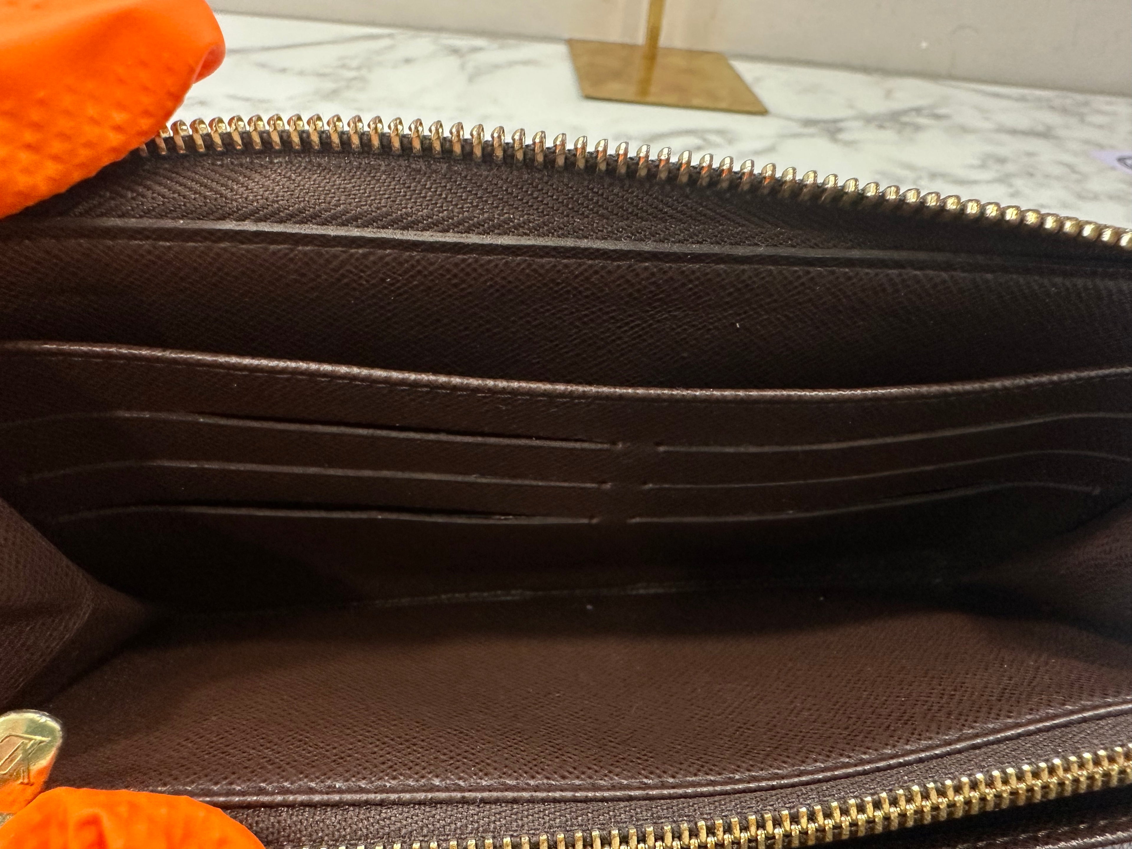 Louis Vuitton Wallet Zippy Ebene