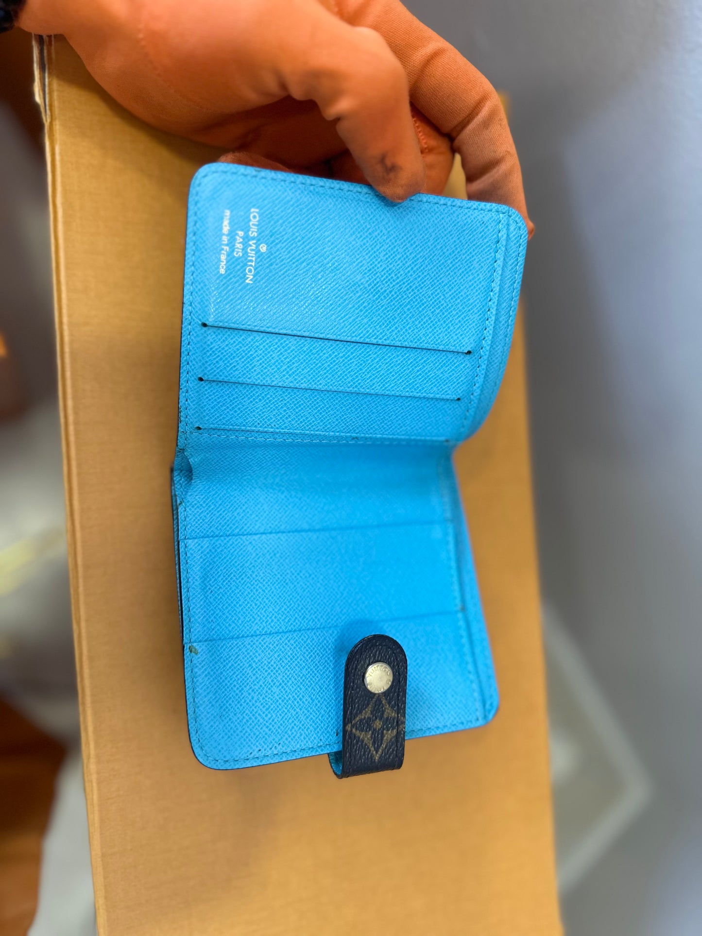 Louis Vuitton Wallet Groom