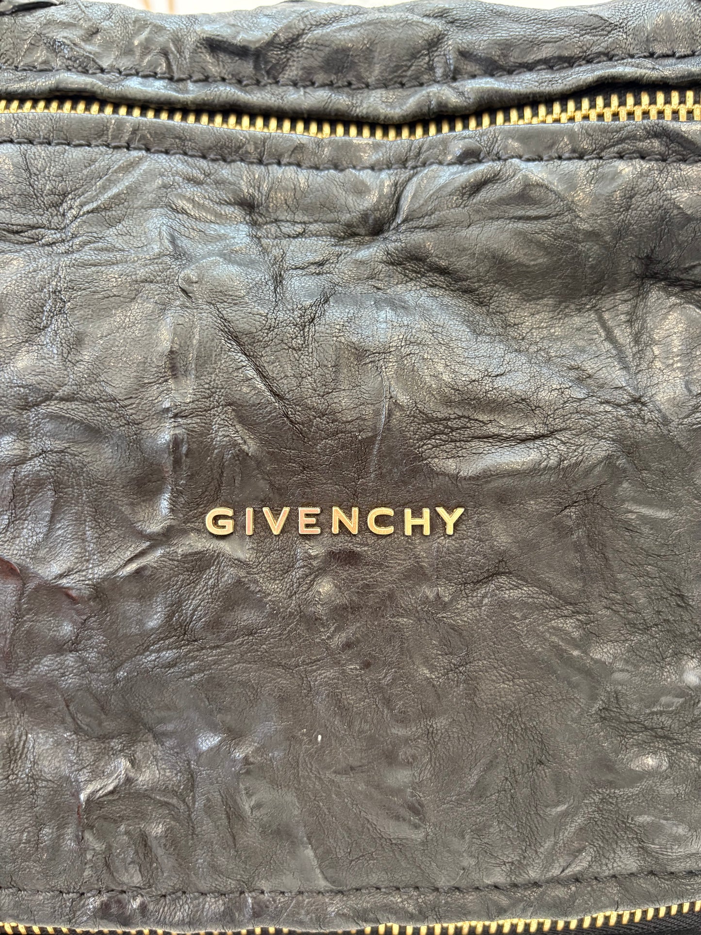 201073 - Givenchy Black