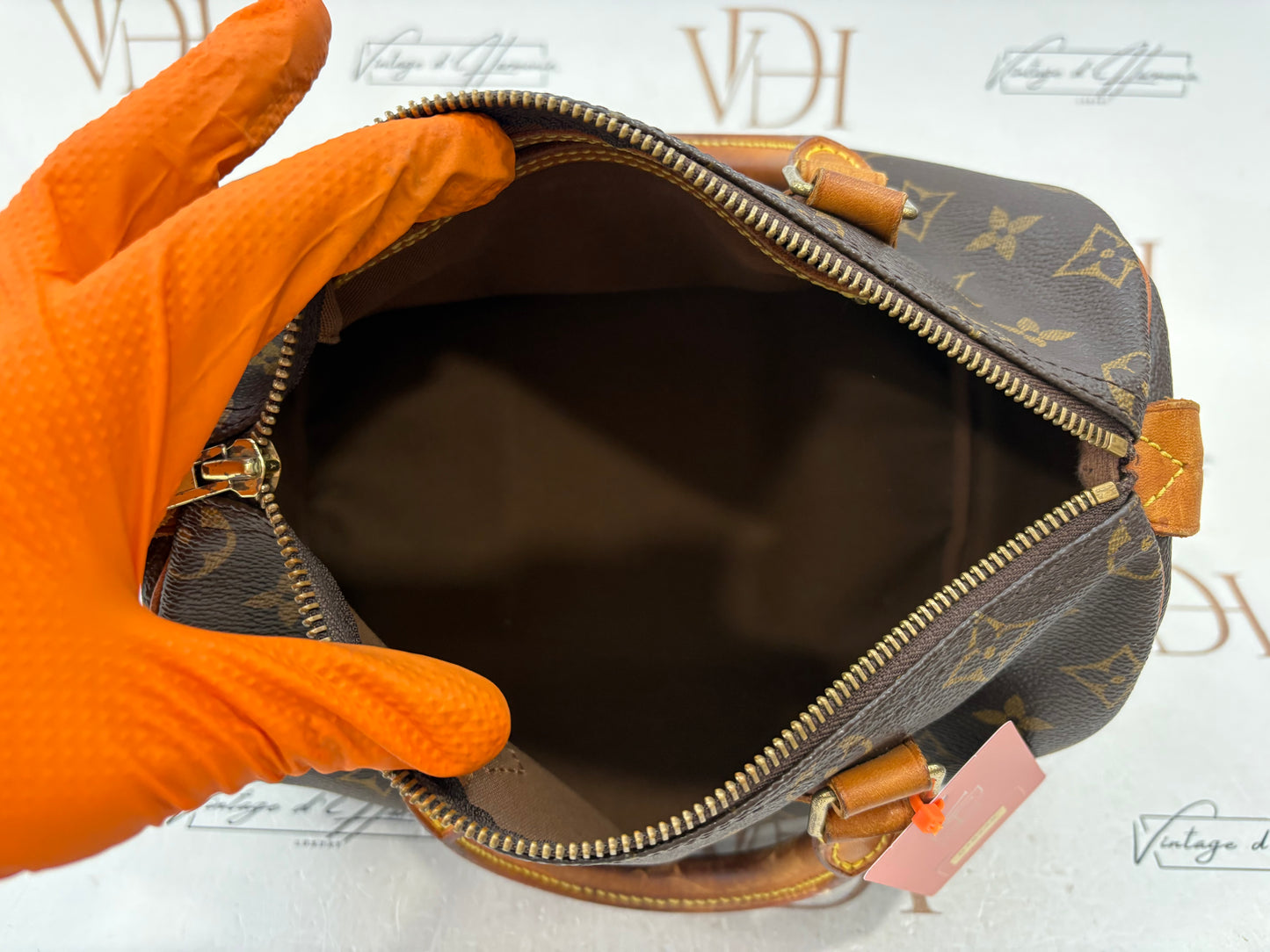 018245 - Louis Vuitton Speedy 25