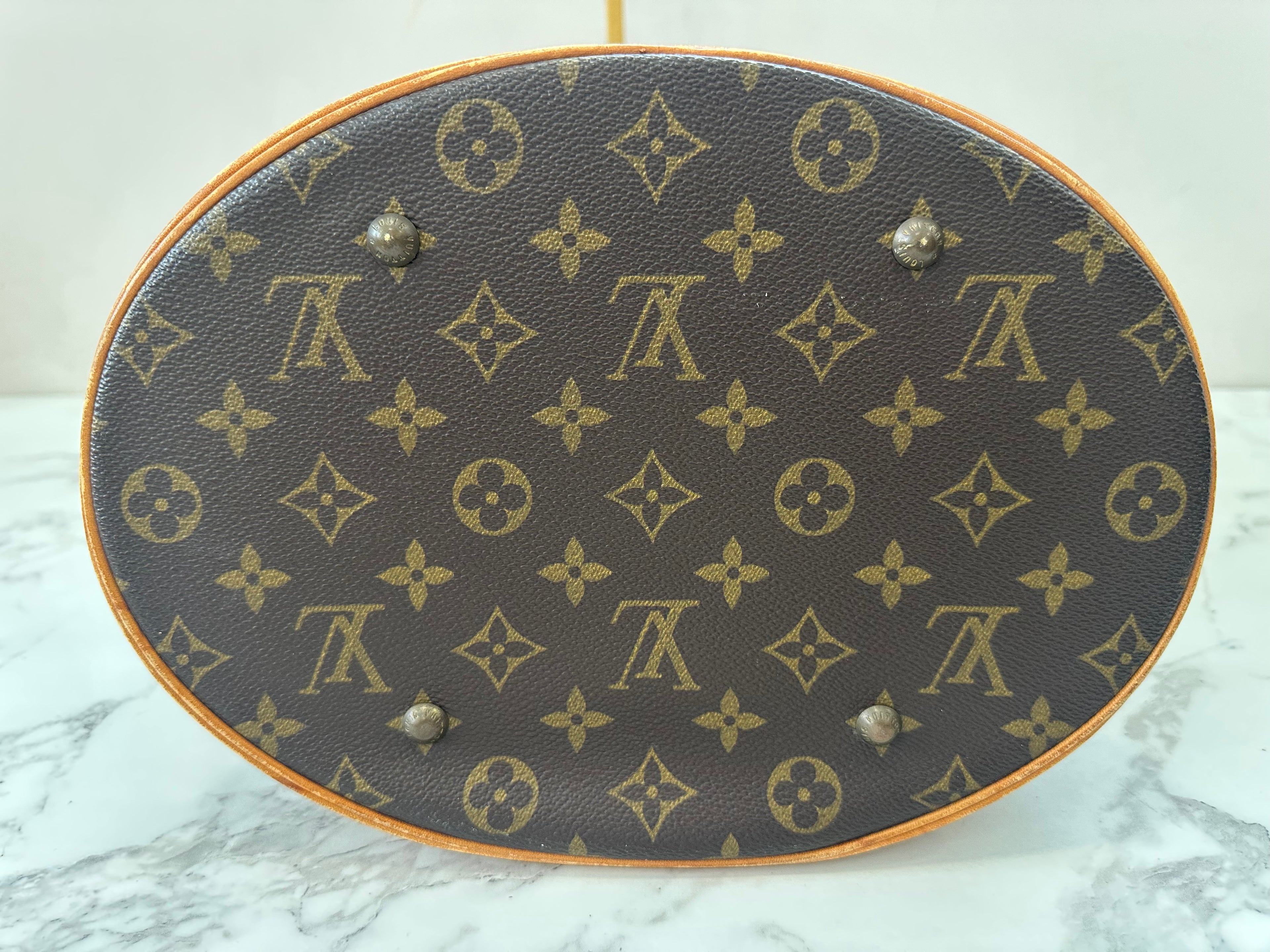 Louis Vuitton Bucket GM