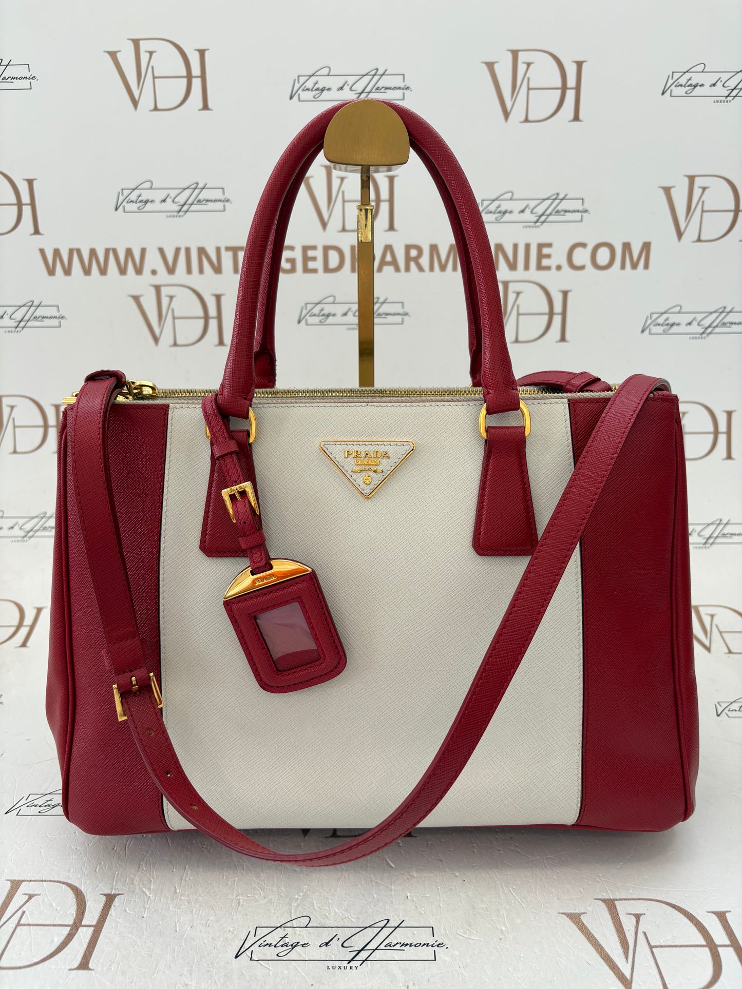 201448 - Prada Galleria