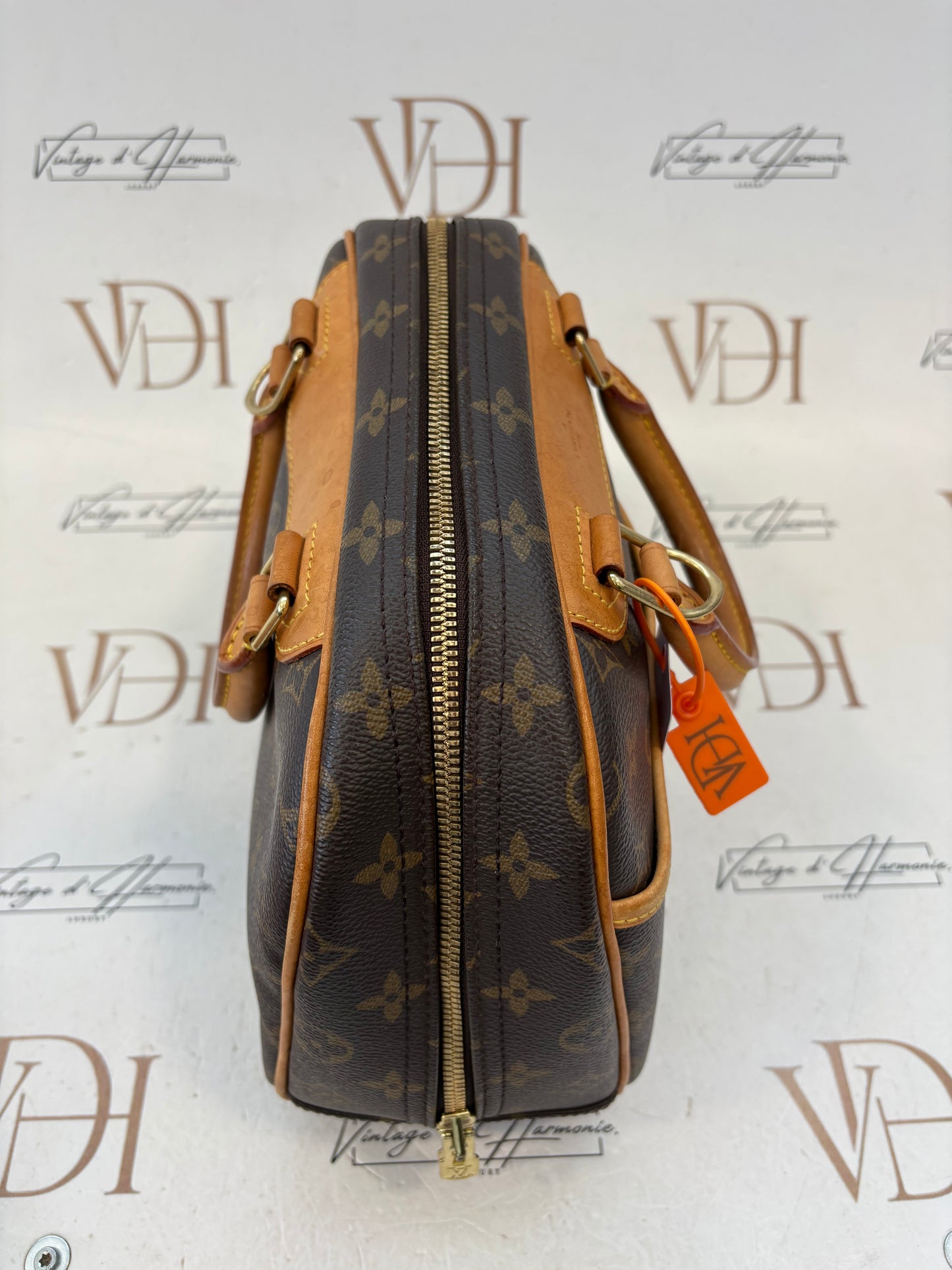 018187 - Louis Vuitton Trouville