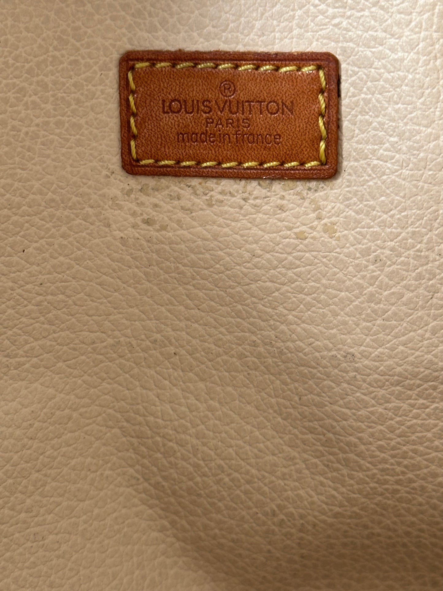 Louis Vuitton Sac Plat