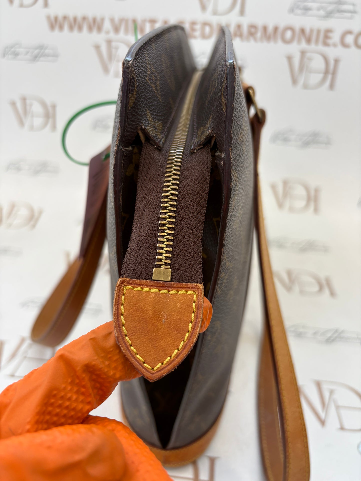 017110 - Louis Vuitton Babylone