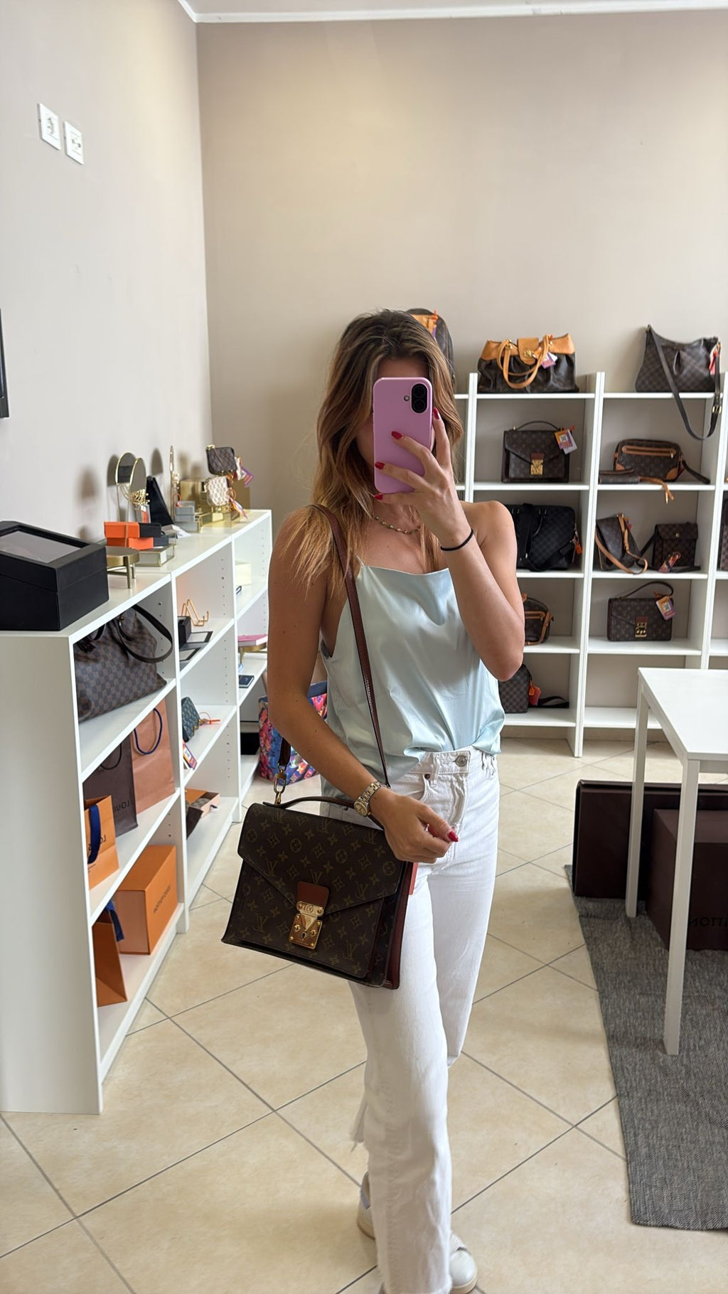 Louis Vuitton Monceau 28