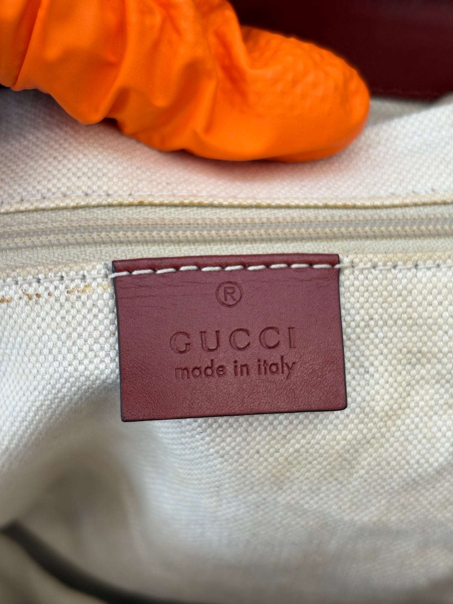 383800 - Gucci Sukey