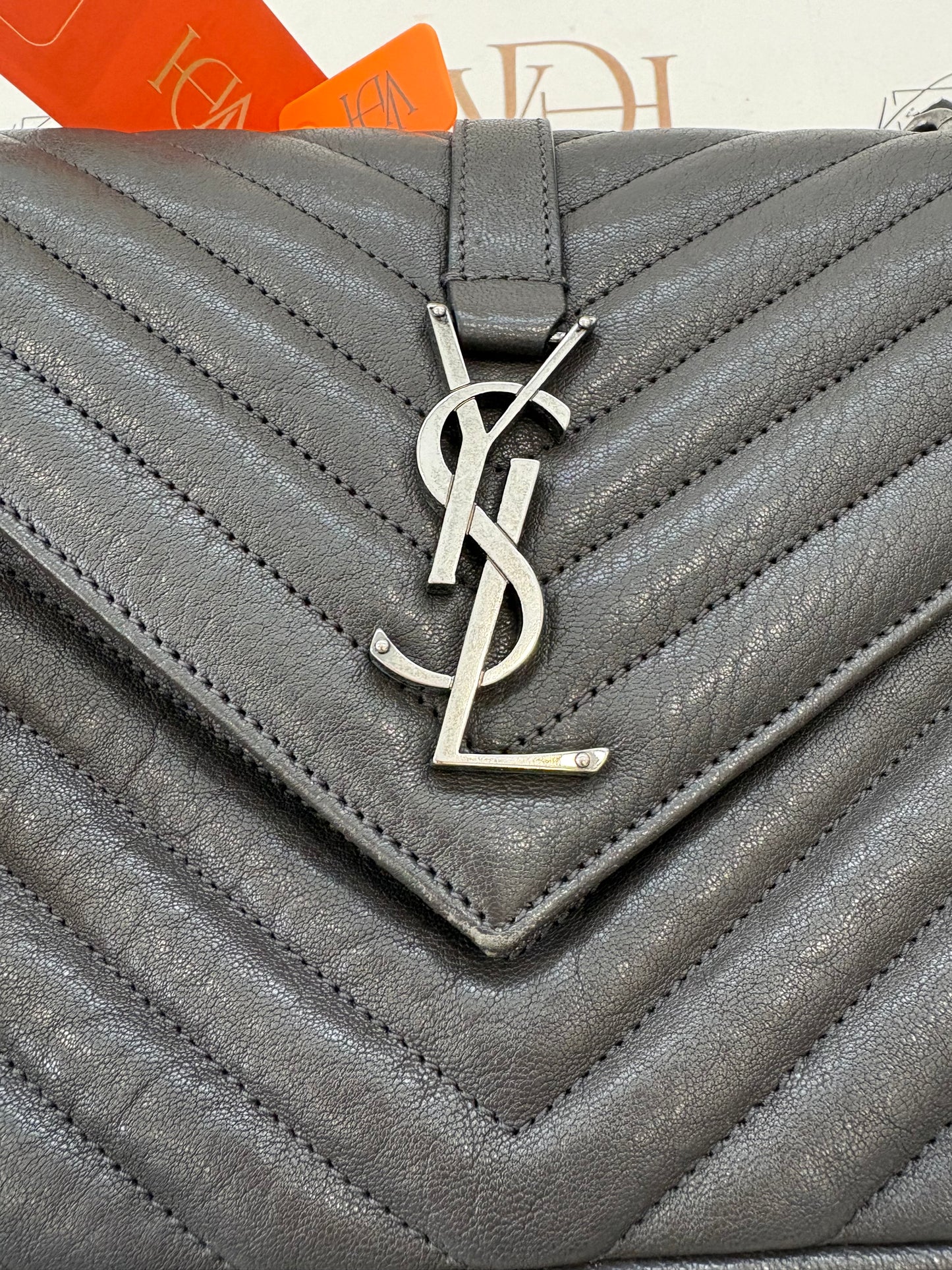 383407 - Saint Laurent College
