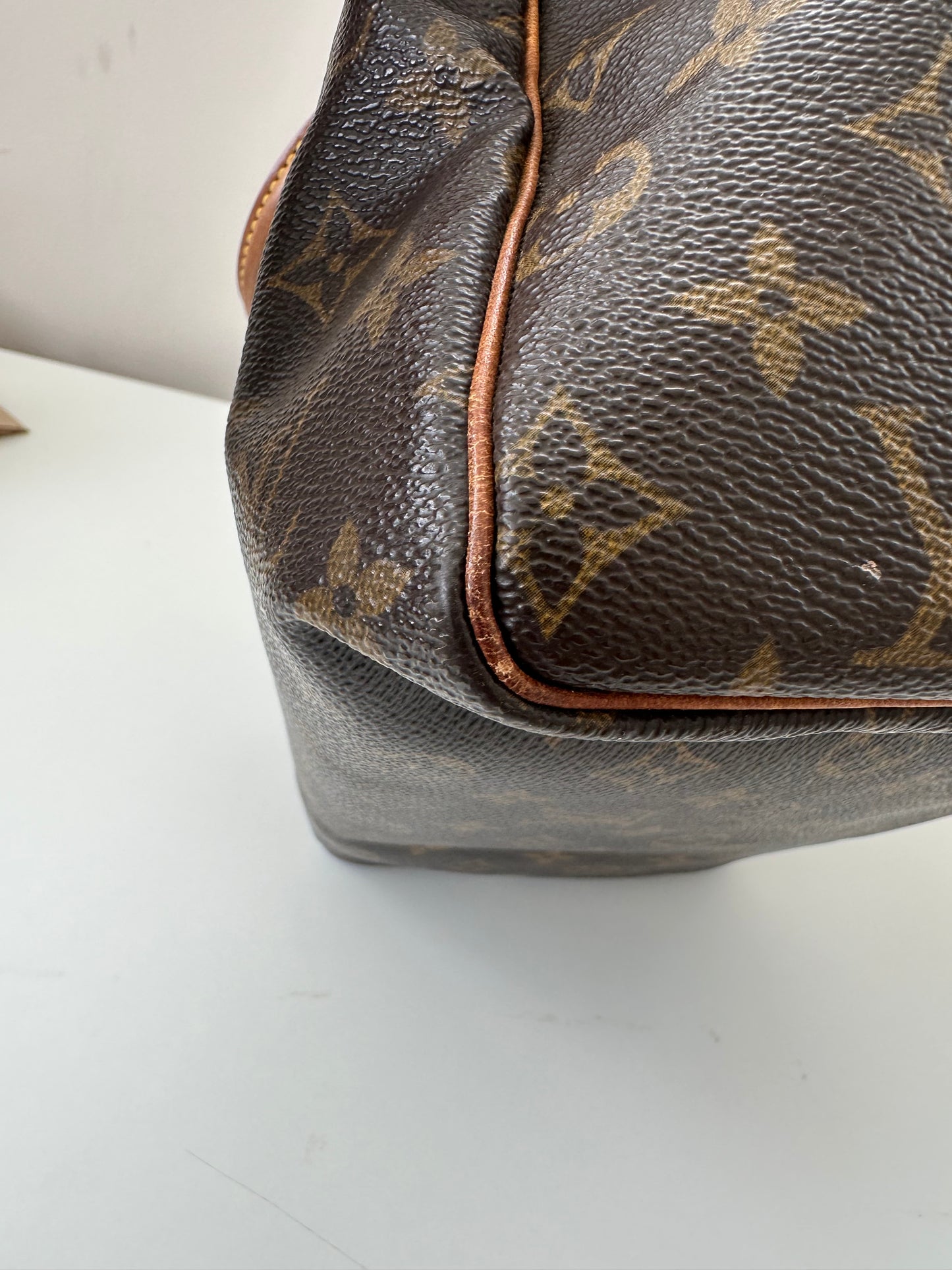 Louis Vuitton Speedy 30