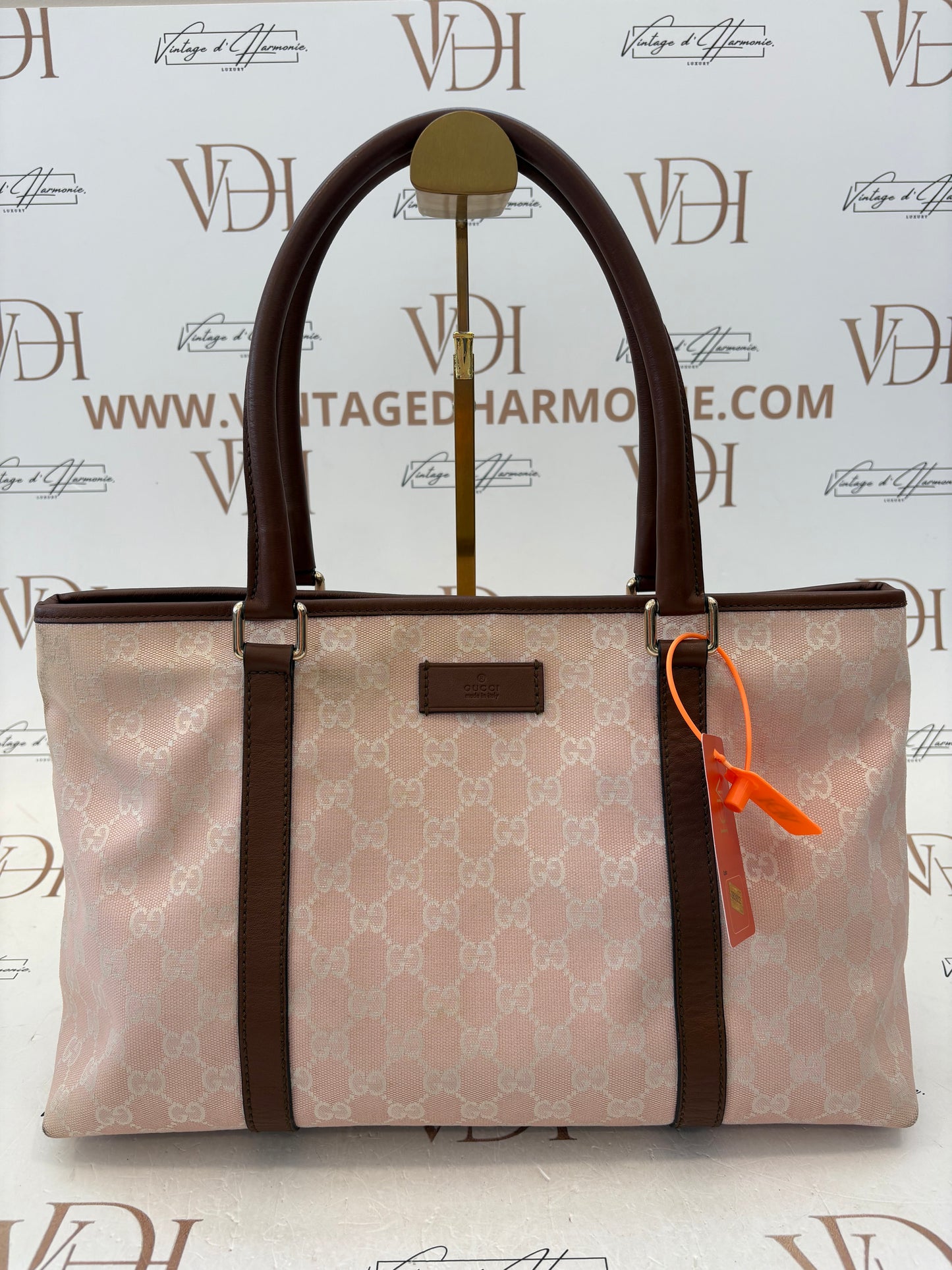 383802 - Gucci Pink