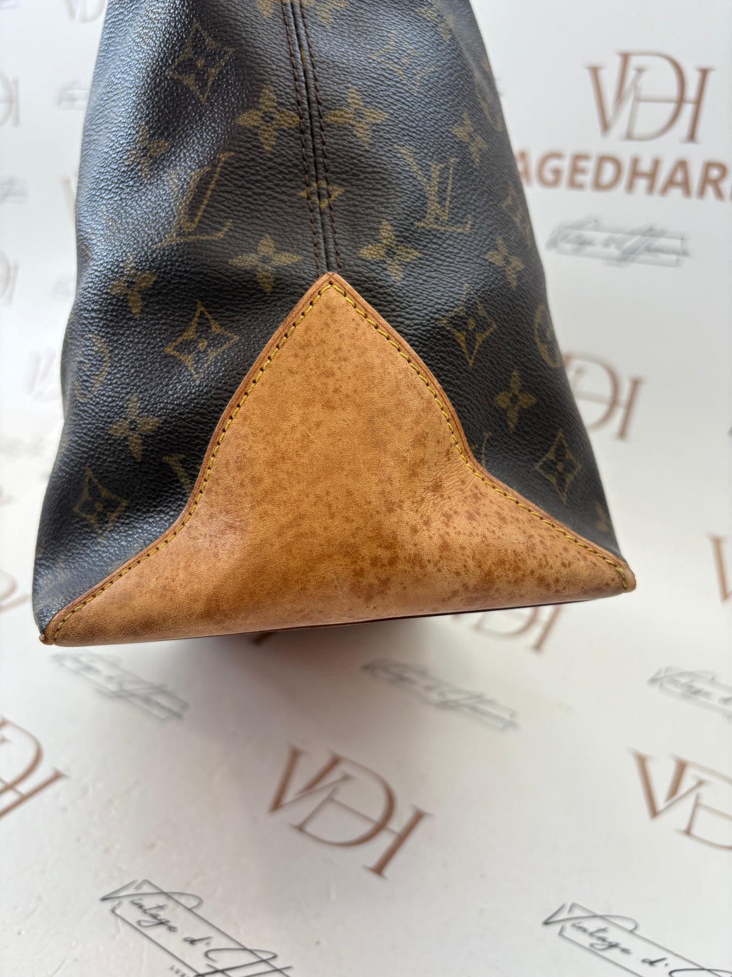 018706 - Louis Vuitton Cabas Mezzo