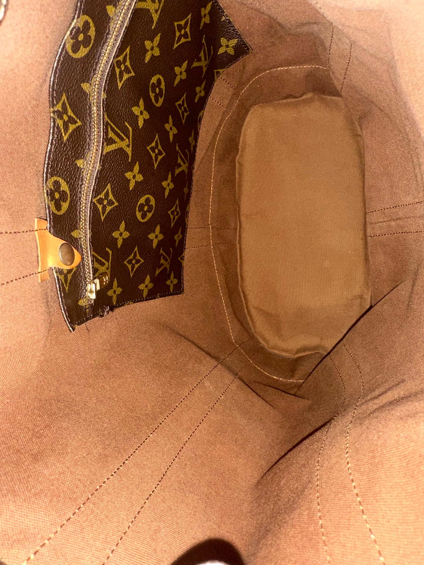 Louis Vuitton Randonnee Gm