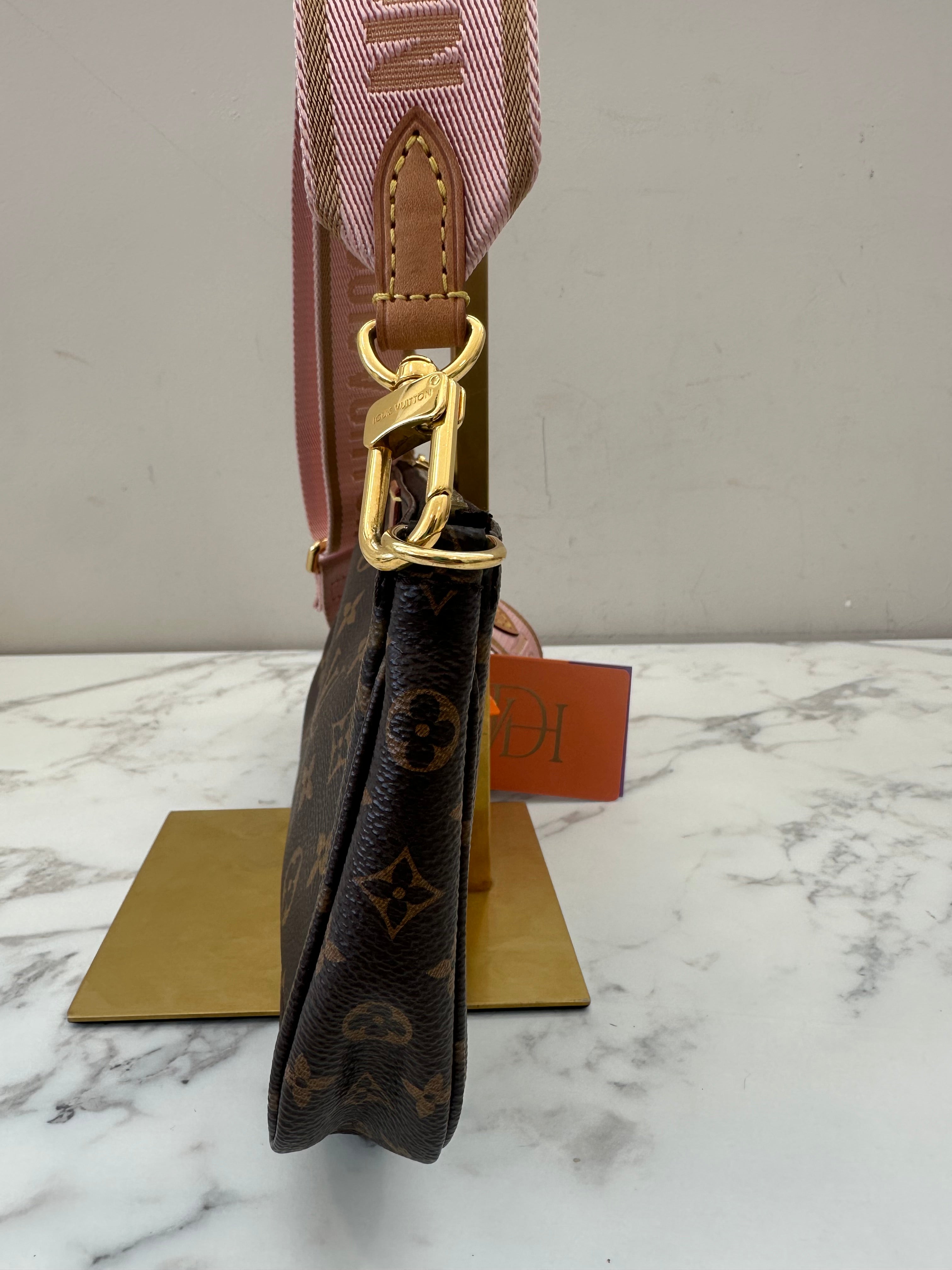 Louis Vuitton Multipochette