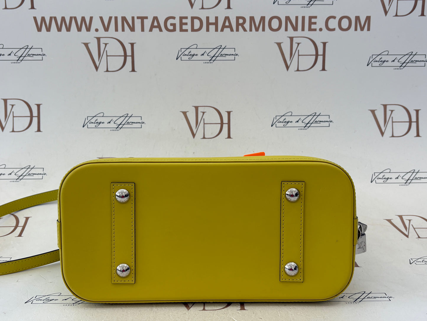 201432 - Louis Vuitton Alma Epi Yellow