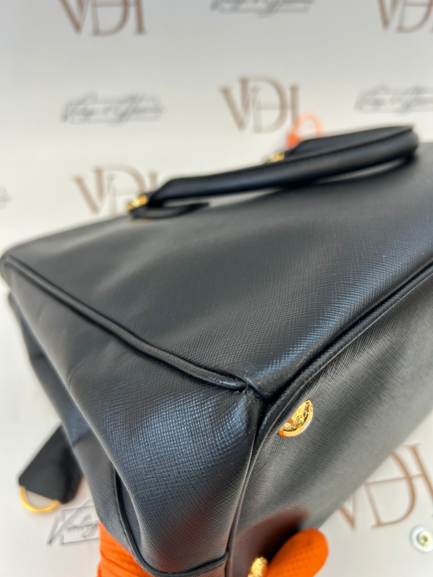 201752 - Prada Galleria