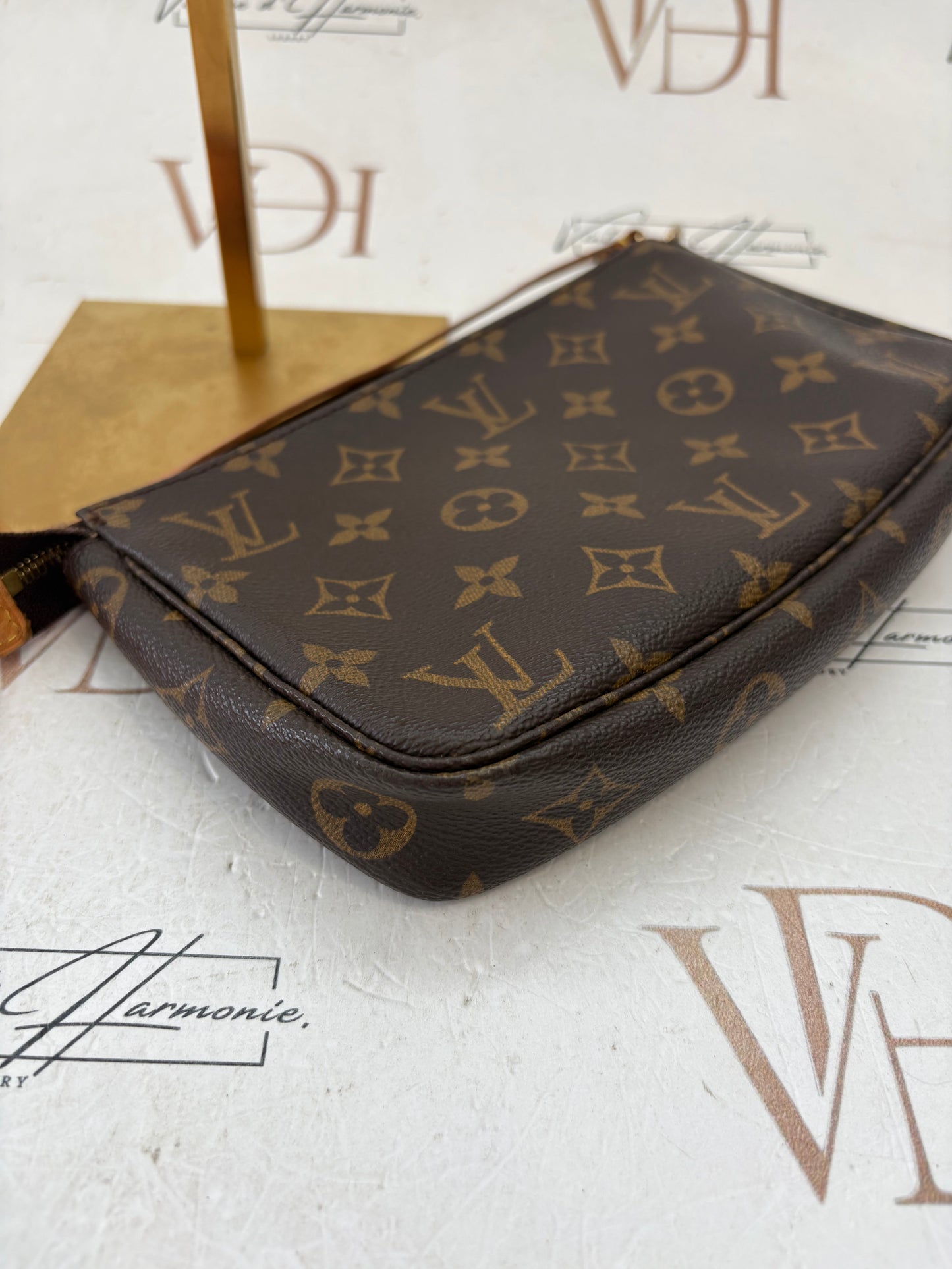 017270 - Louis Vuitton Pochette Accessoires