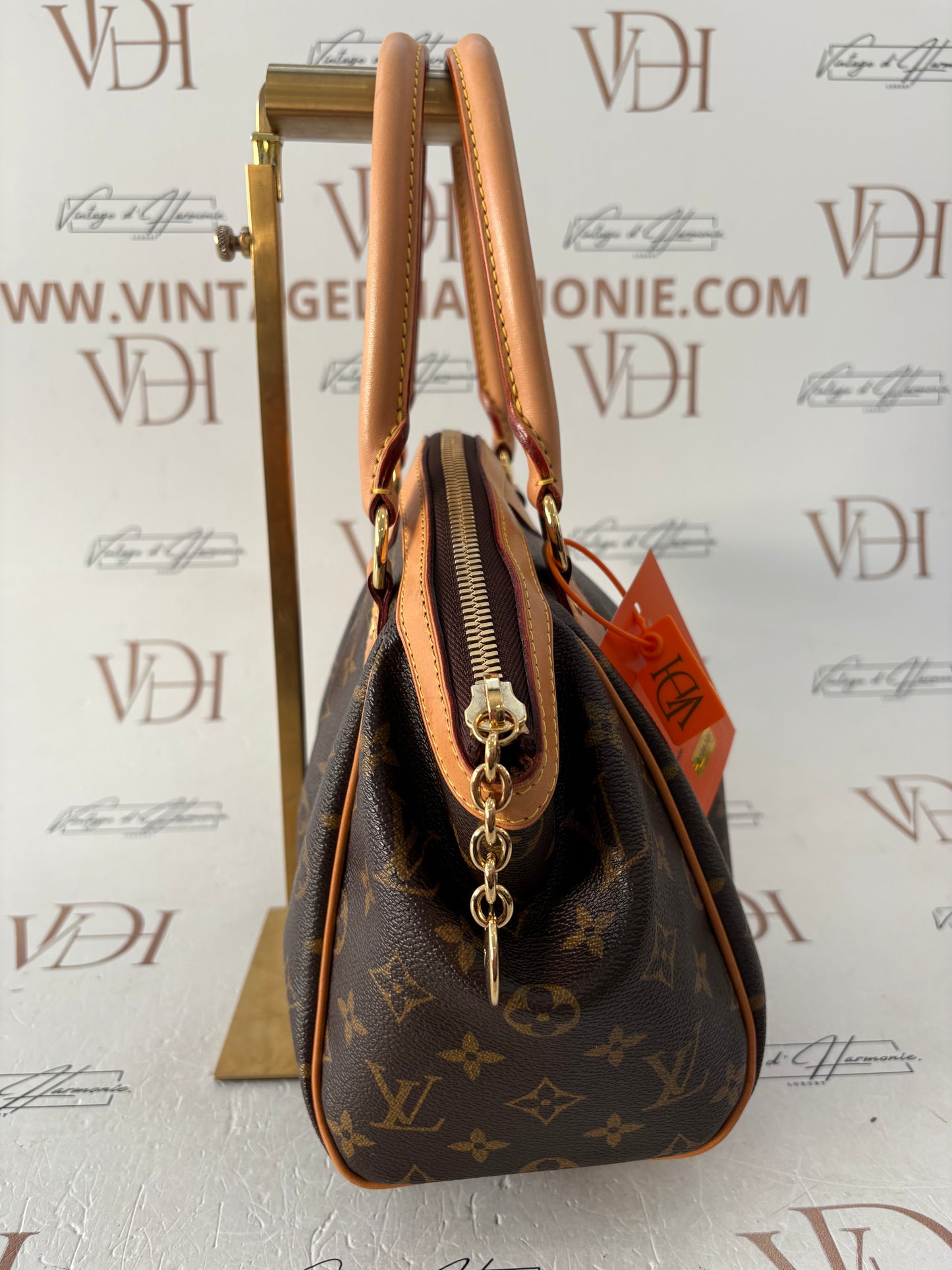 018870 - Louis Vuitton Tivoli PM