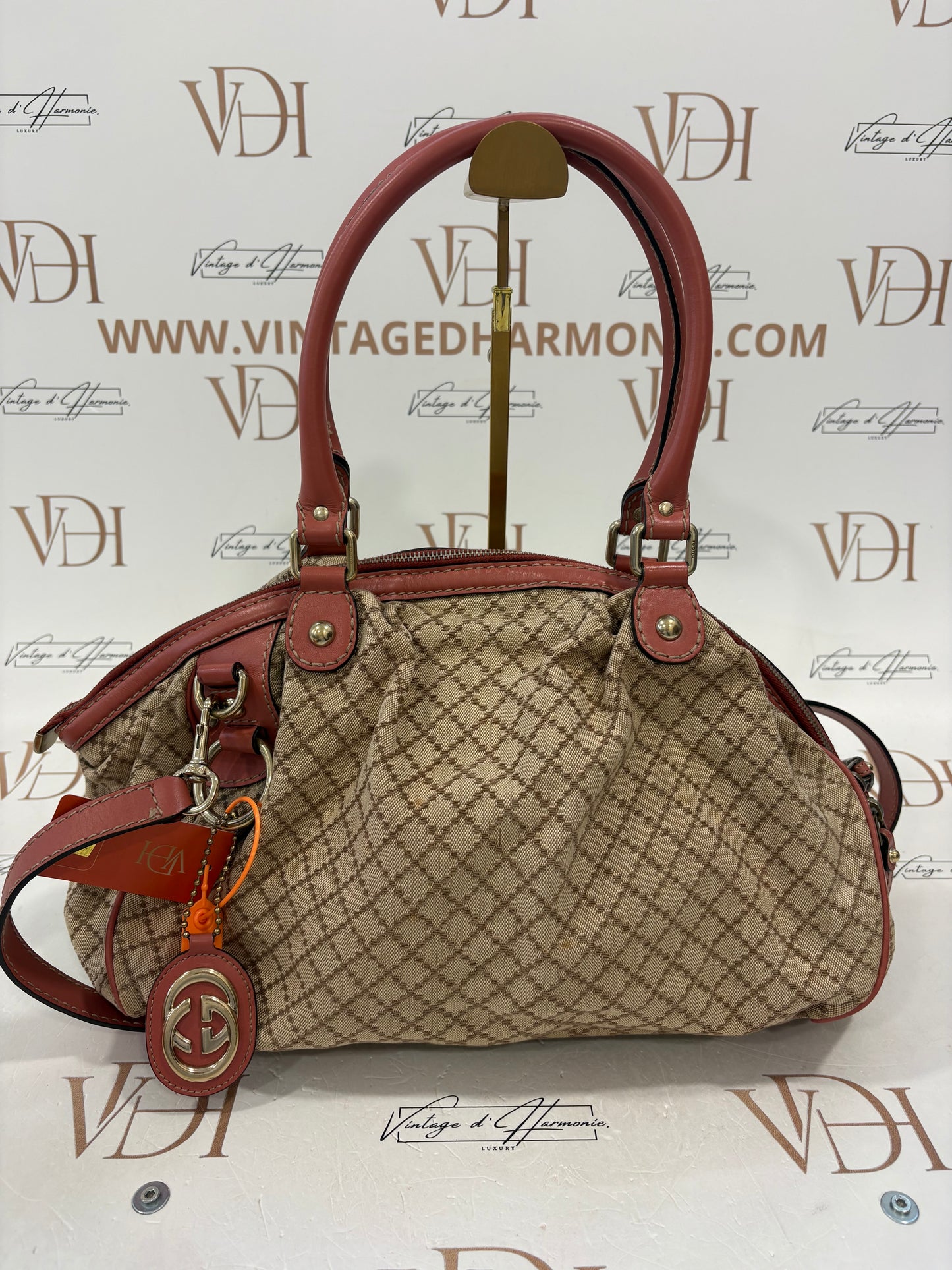 383092 - Gucci Sukey
