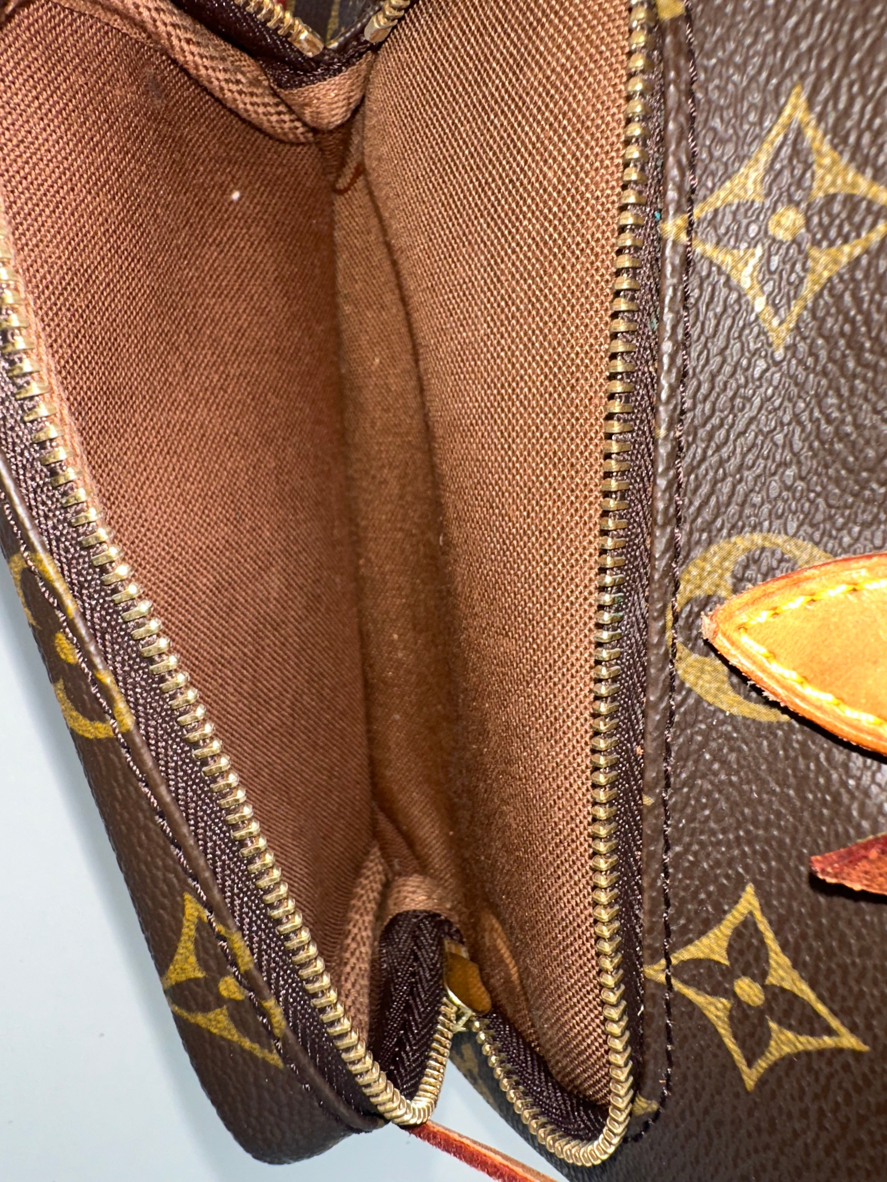 Louis Vuitton Montsouris MM