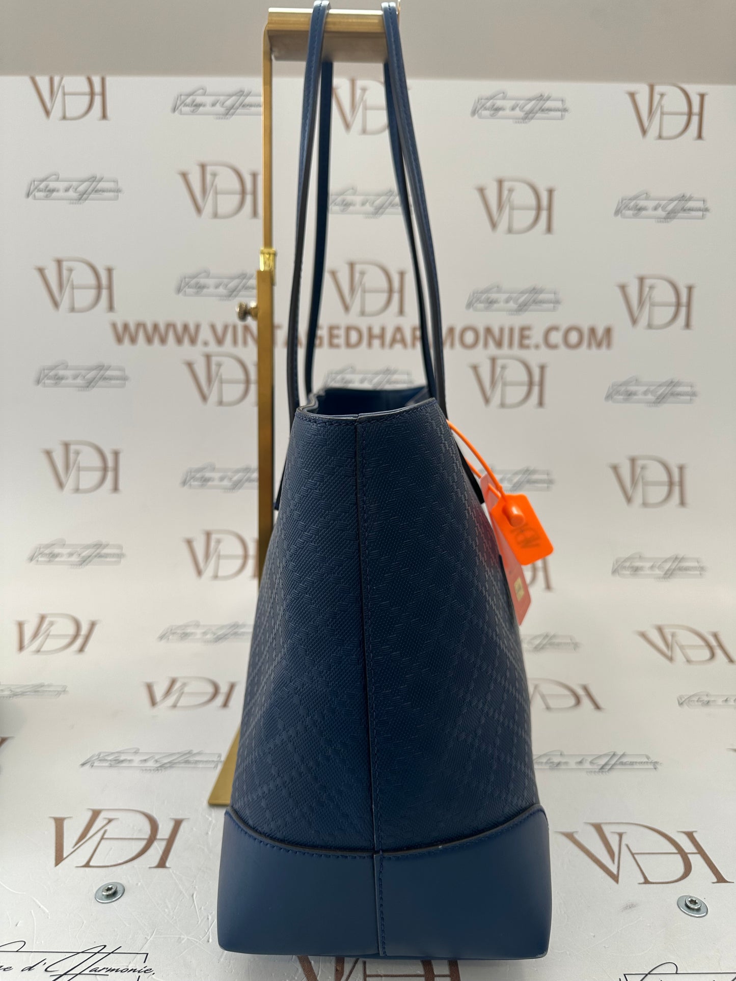 382503 - Gucci Blu