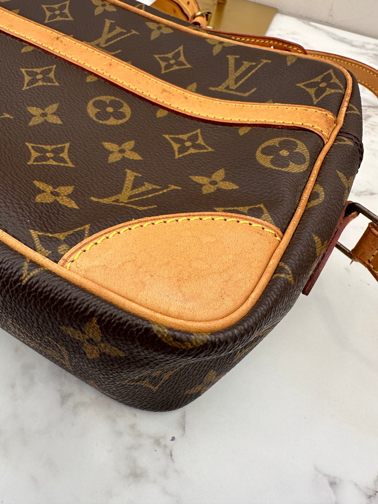 Louis Vuitton Trocadero 27