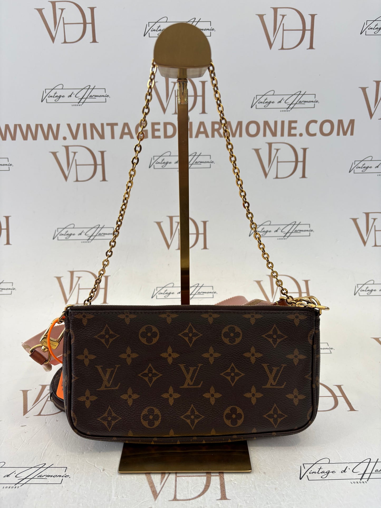 384068 - Louis Vuitton Multipochette